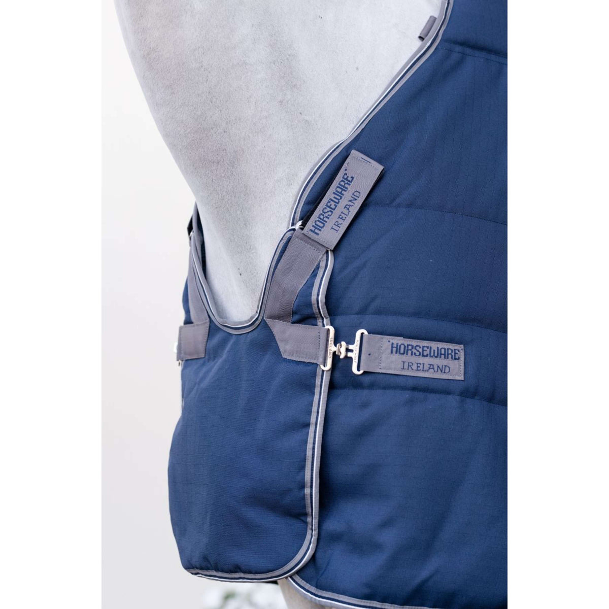 Rambo Optimo Stable Rug Plus 400g Navy/Thunderstorm Grey/Silver