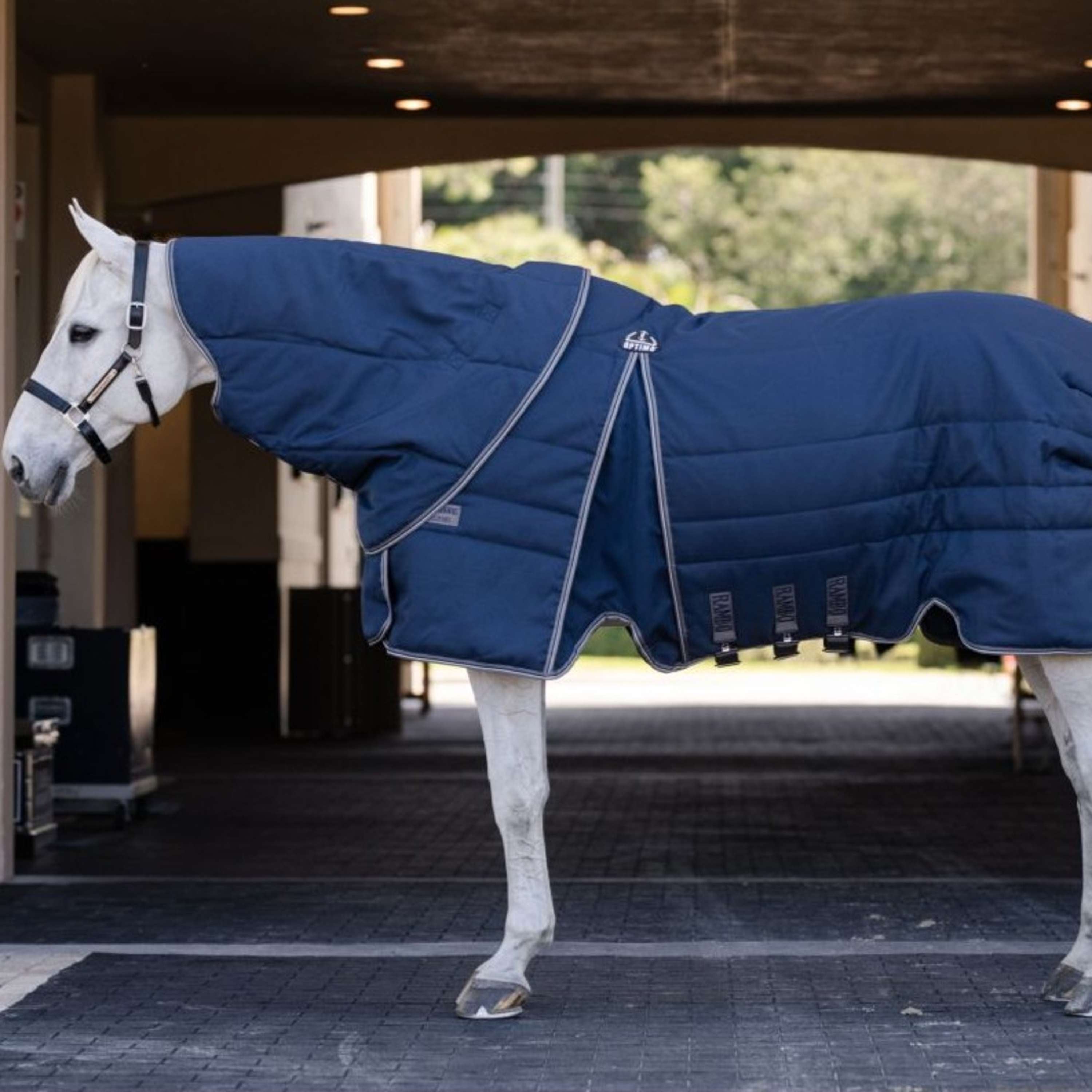 Rambo Optimo Stable Rug Plus 400g Navy/Thunderstorm Grey/Silver