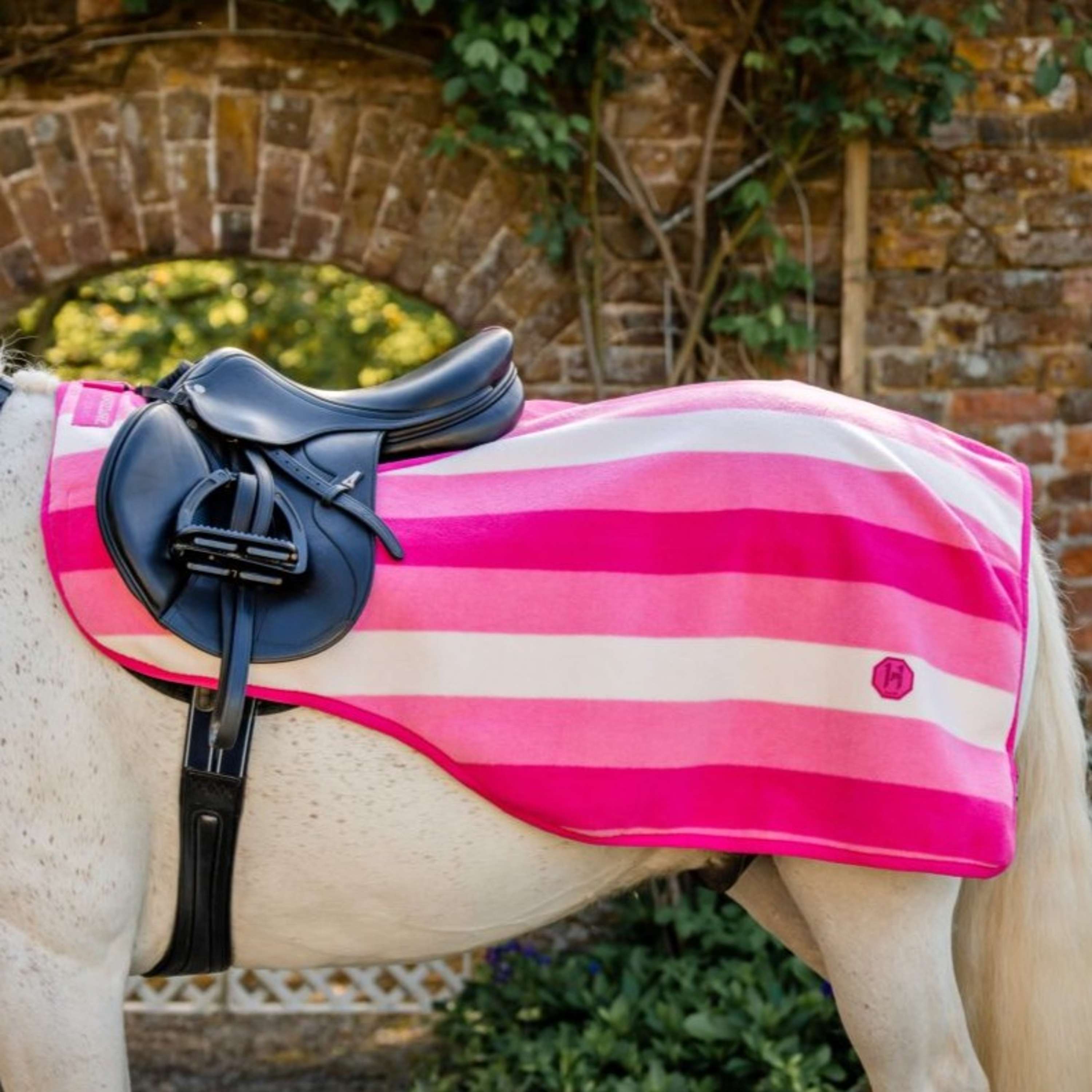 Horseware Exercise Rug Newmarket Witney Pink