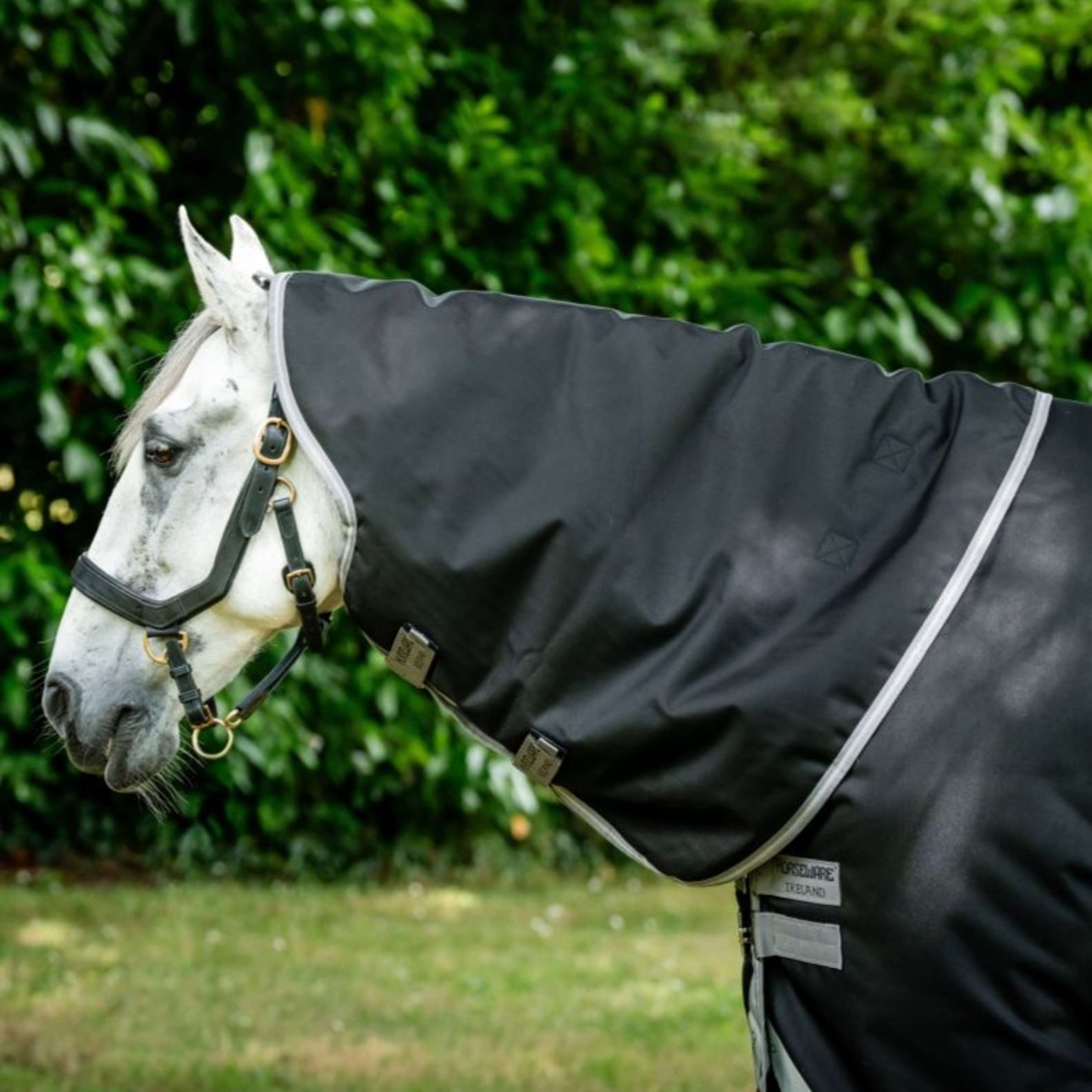 Amigo Hood Bravo 1200D 150g Black/Titanium Grey
