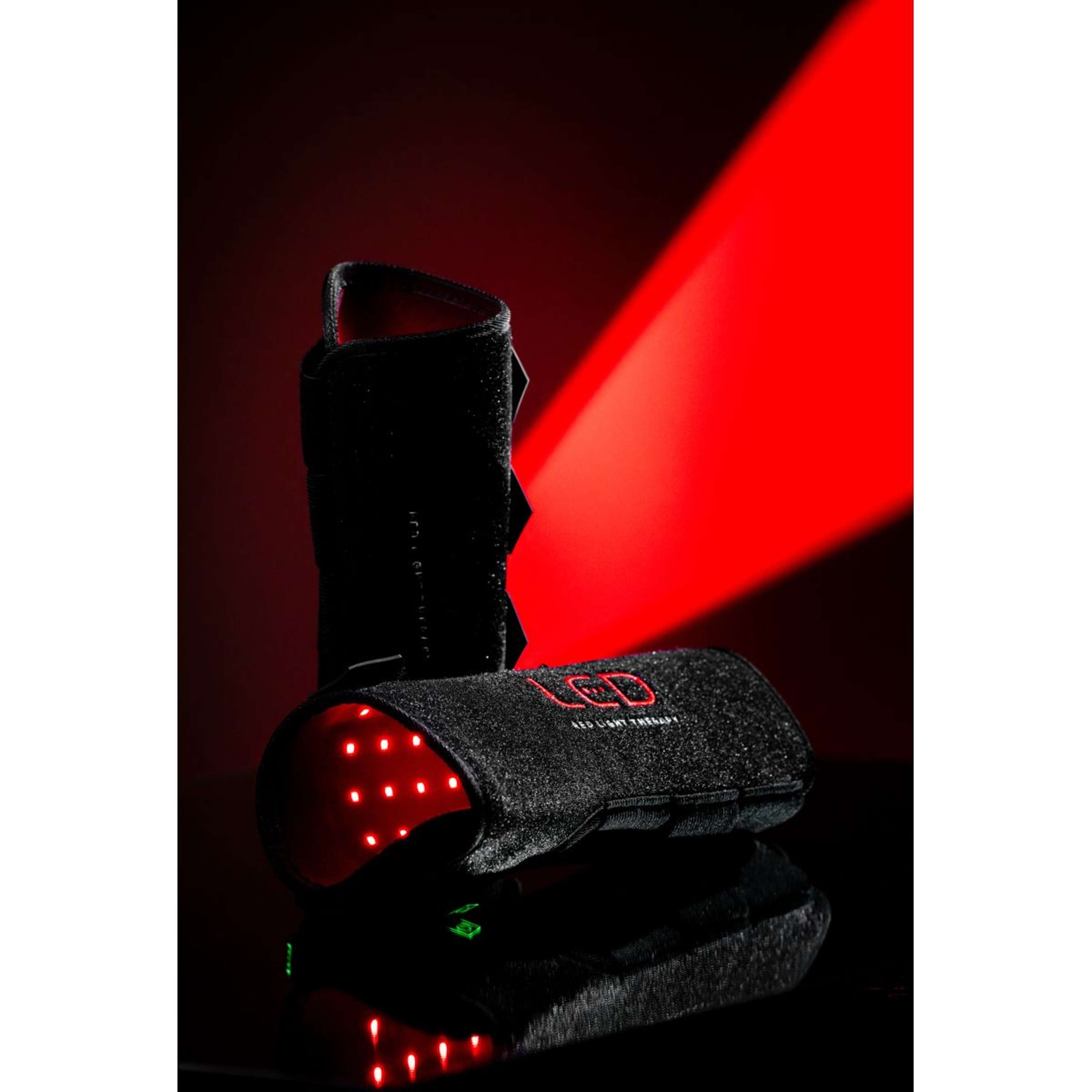 Horseware Leg Wraps LED Red Light Therapy Pair Black/Black