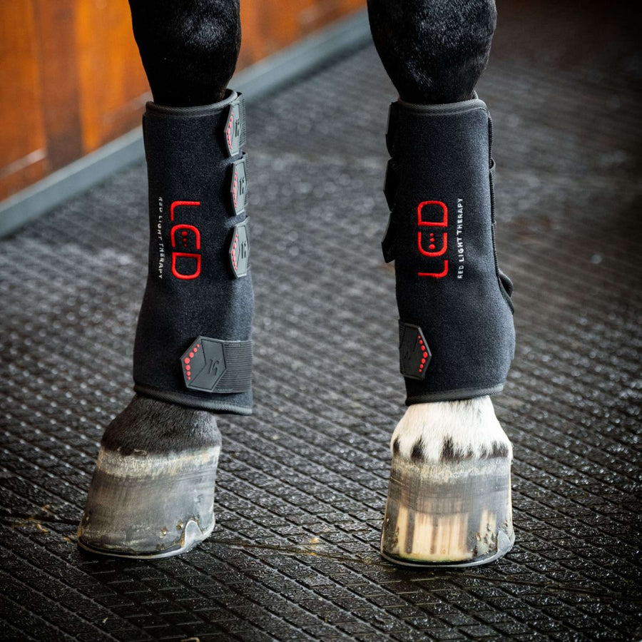 Horseware Leg Wraps LED Red Light Therapy Pair Black/Black