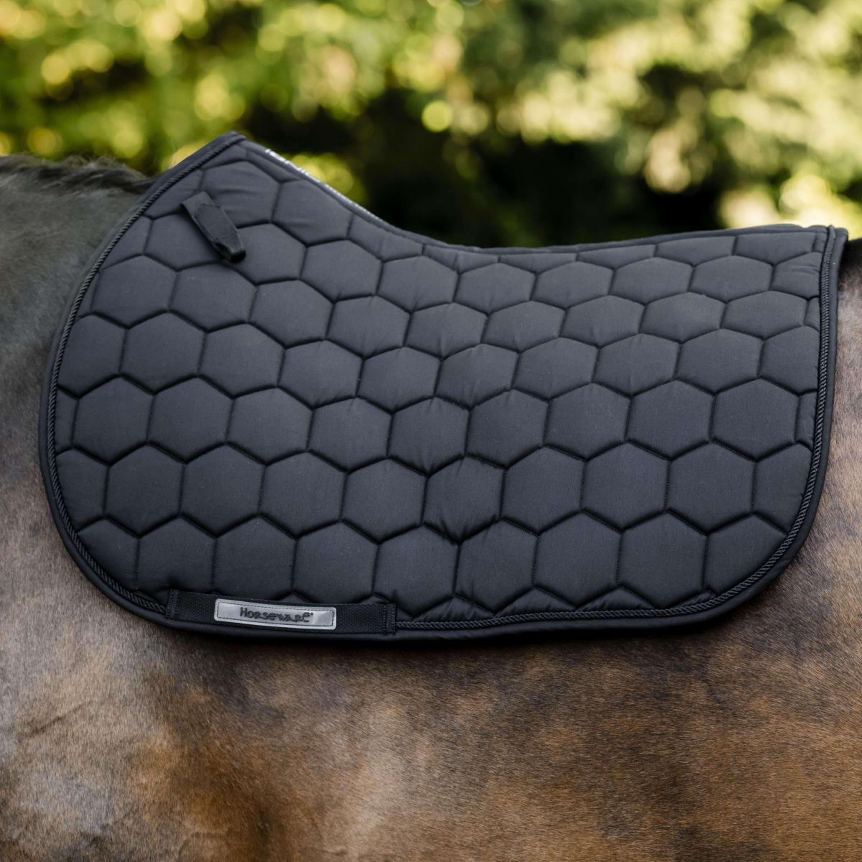 Horseware Saddlepad Ionic Close Contact Black