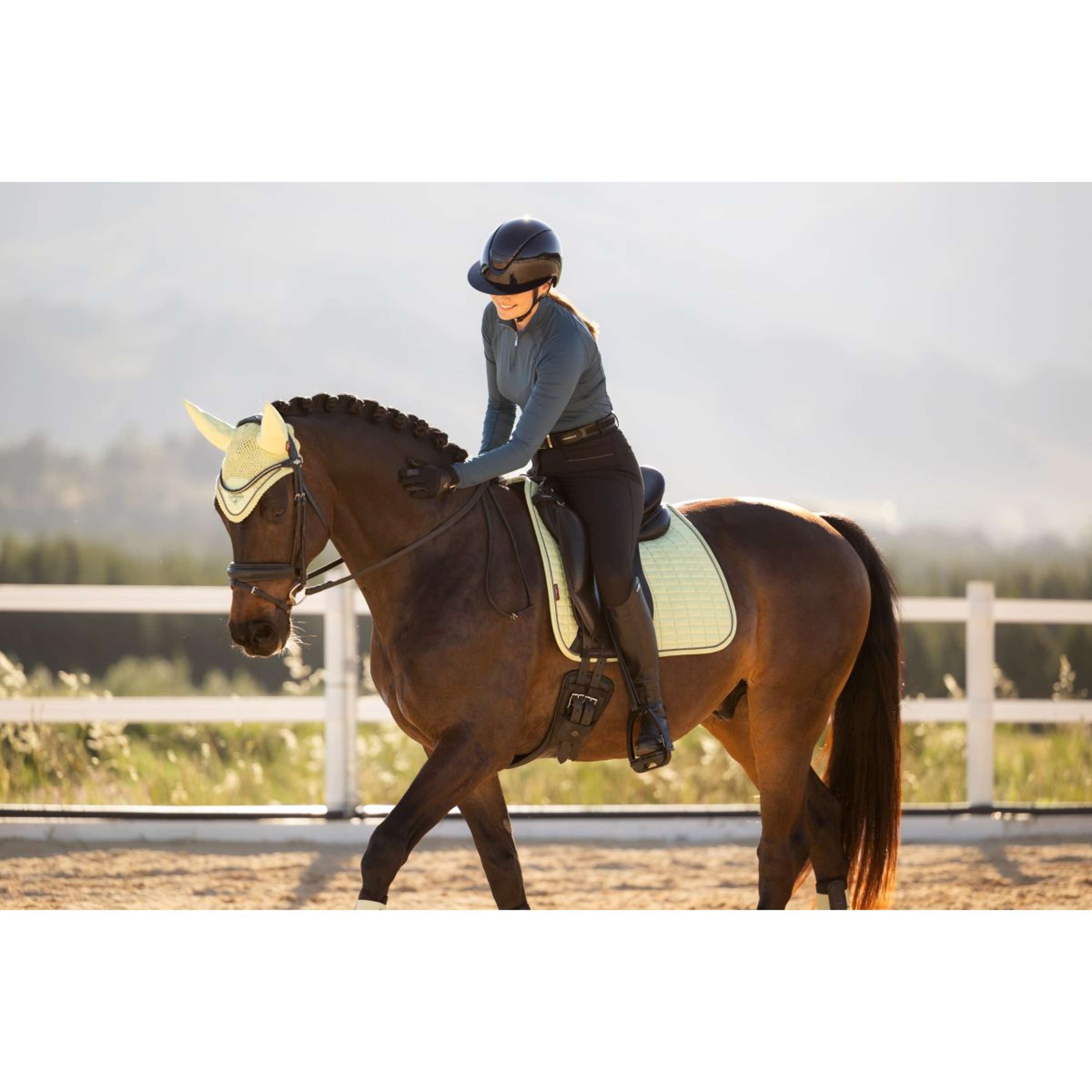 LeMieux Saddlepad Suede Square Dressage Macaron