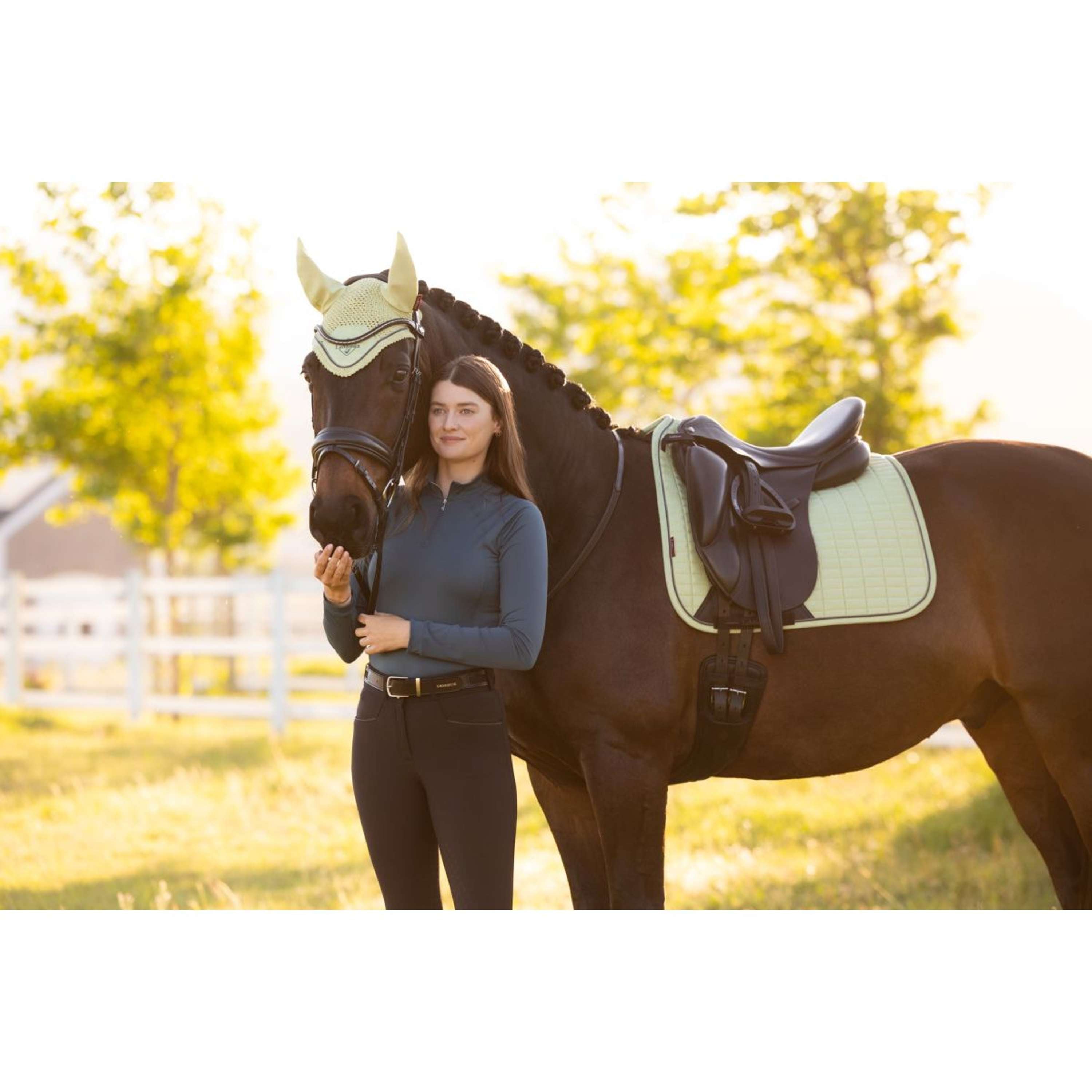 LeMieux Saddlepad Suede Square Dressage Macaron