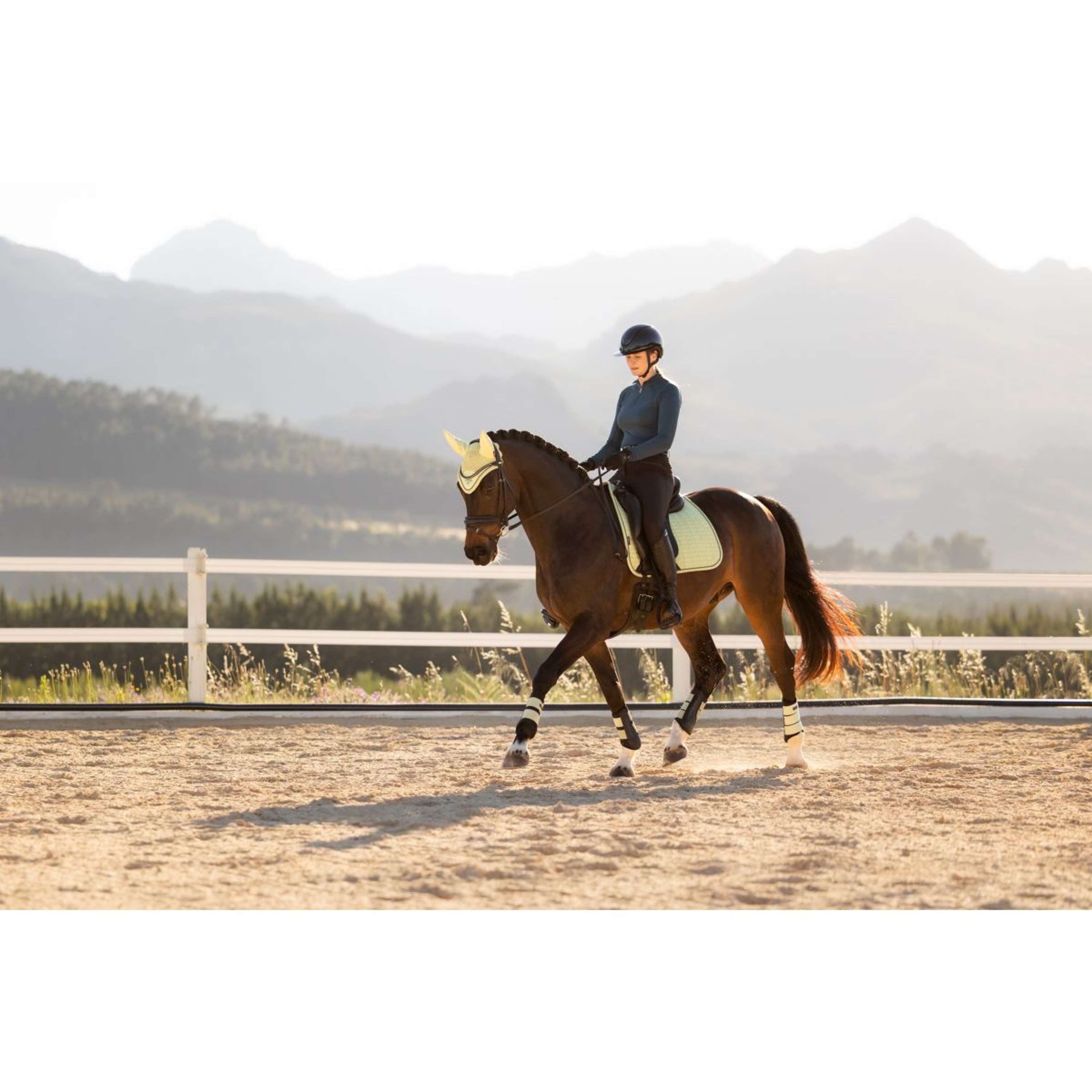 LeMieux Saddlepad Suede Square Dressage Macaron