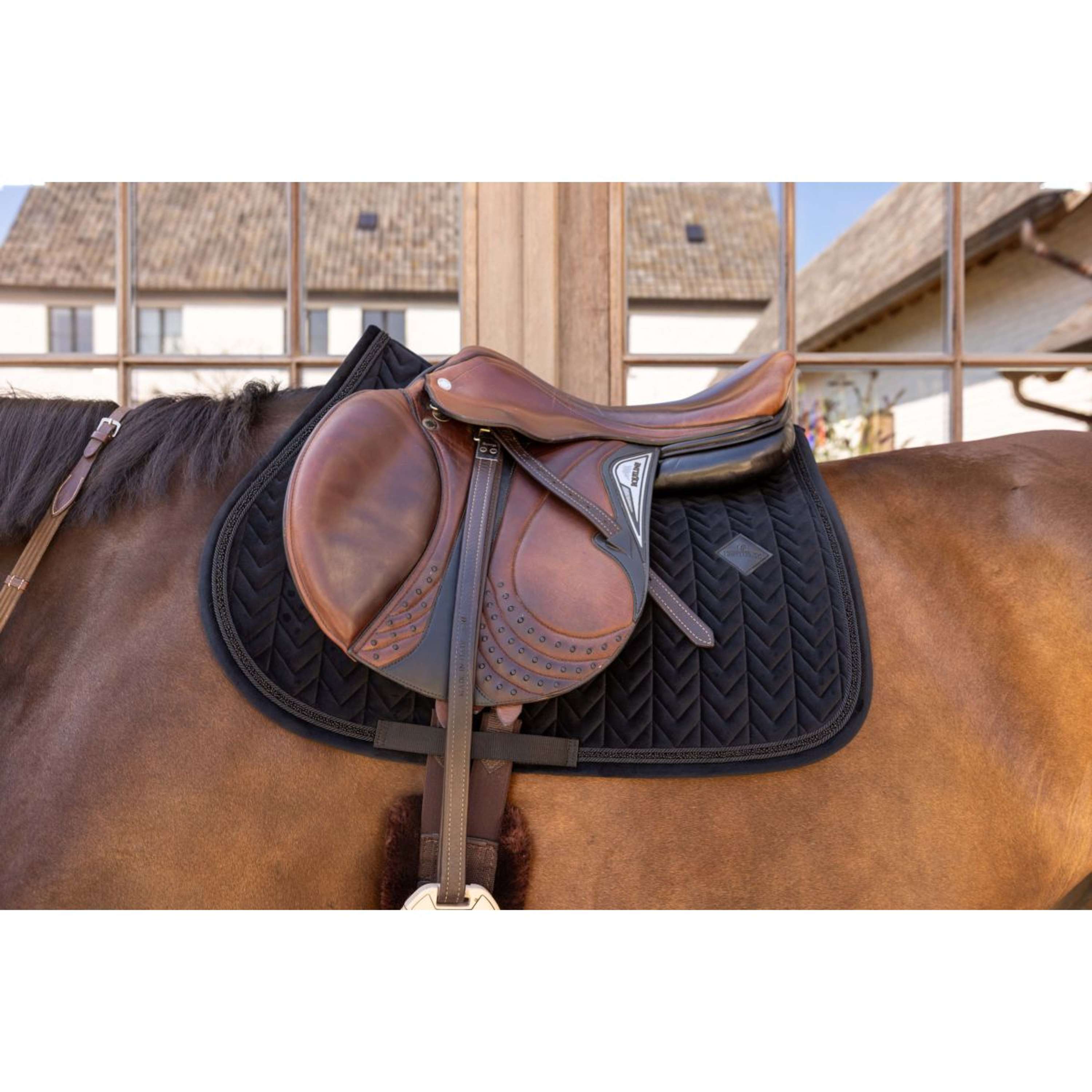 Kentucky Saddlepad Velvet Mini Pearls Jumping Black
