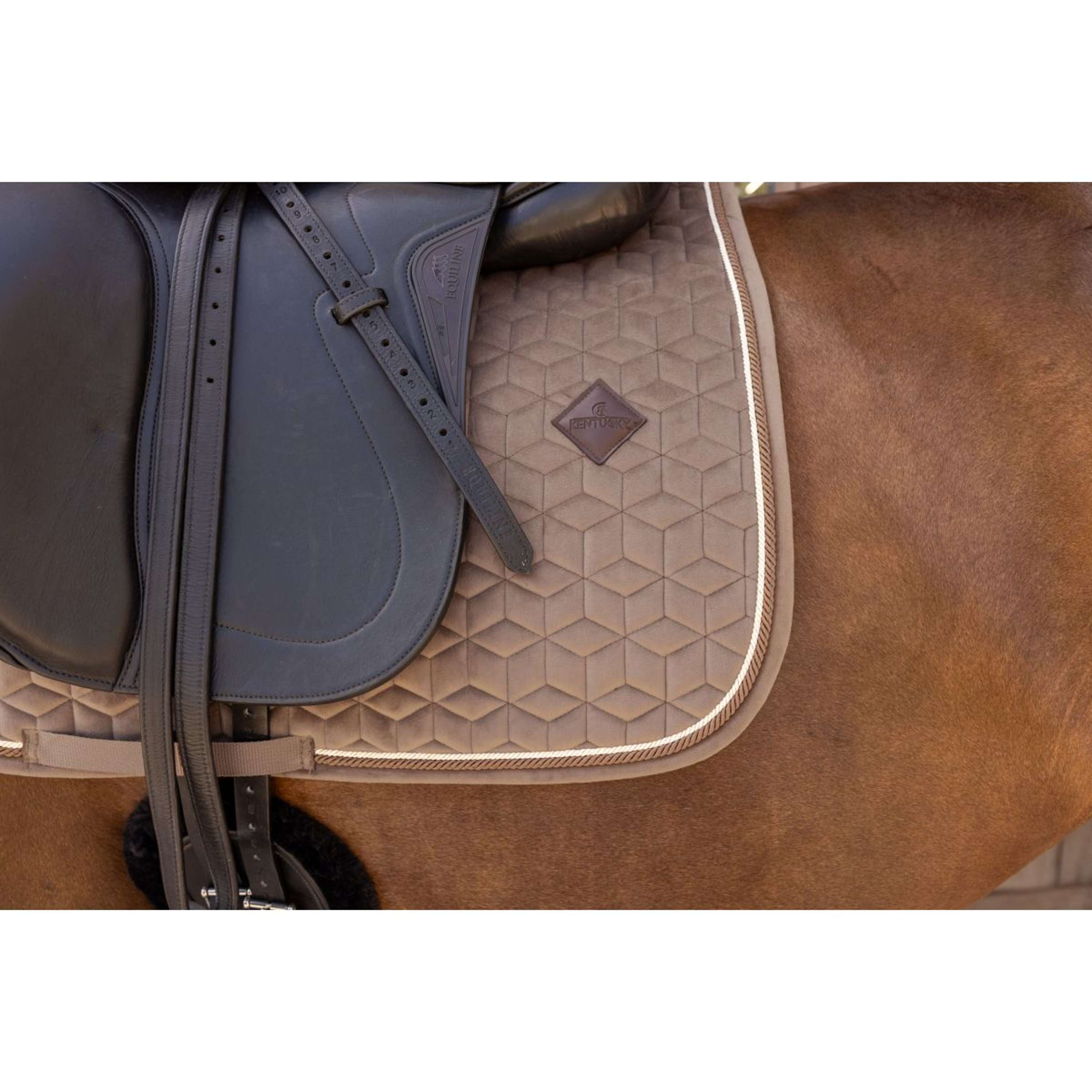Kentucky Saddlepad Velvet Dressage Beige