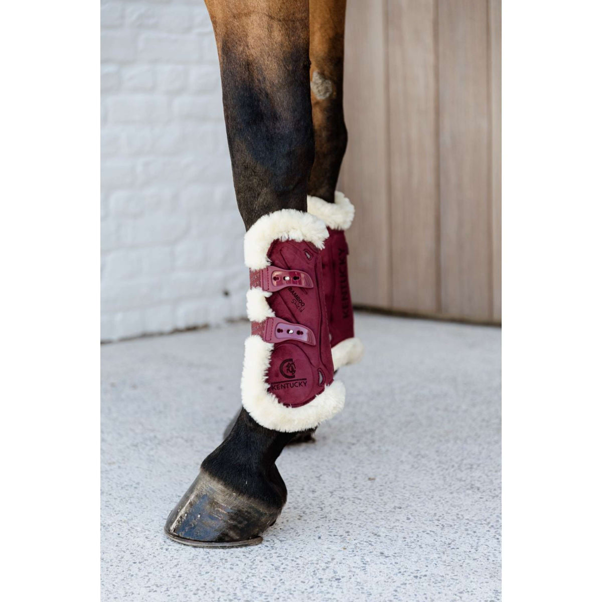 Kentucky Tendon Boots Bamboo Elastic Velvet Vegan Fur Bordeaux