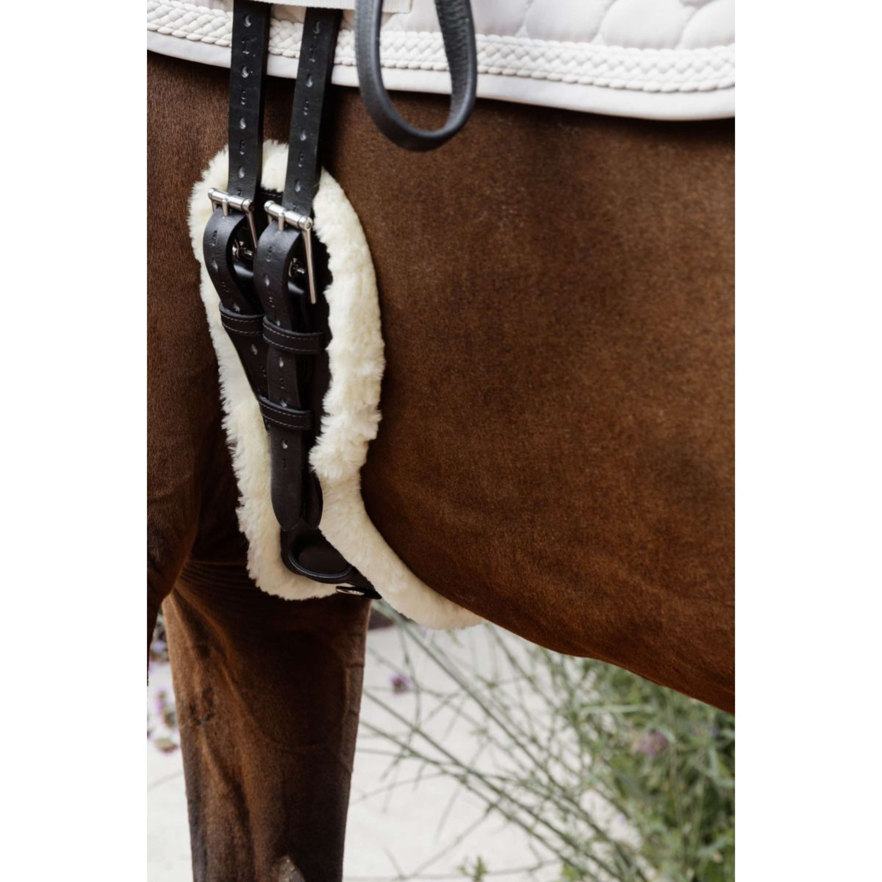 Kentucky Horsewear Dressage Girth Anatomic Sheepskin Black