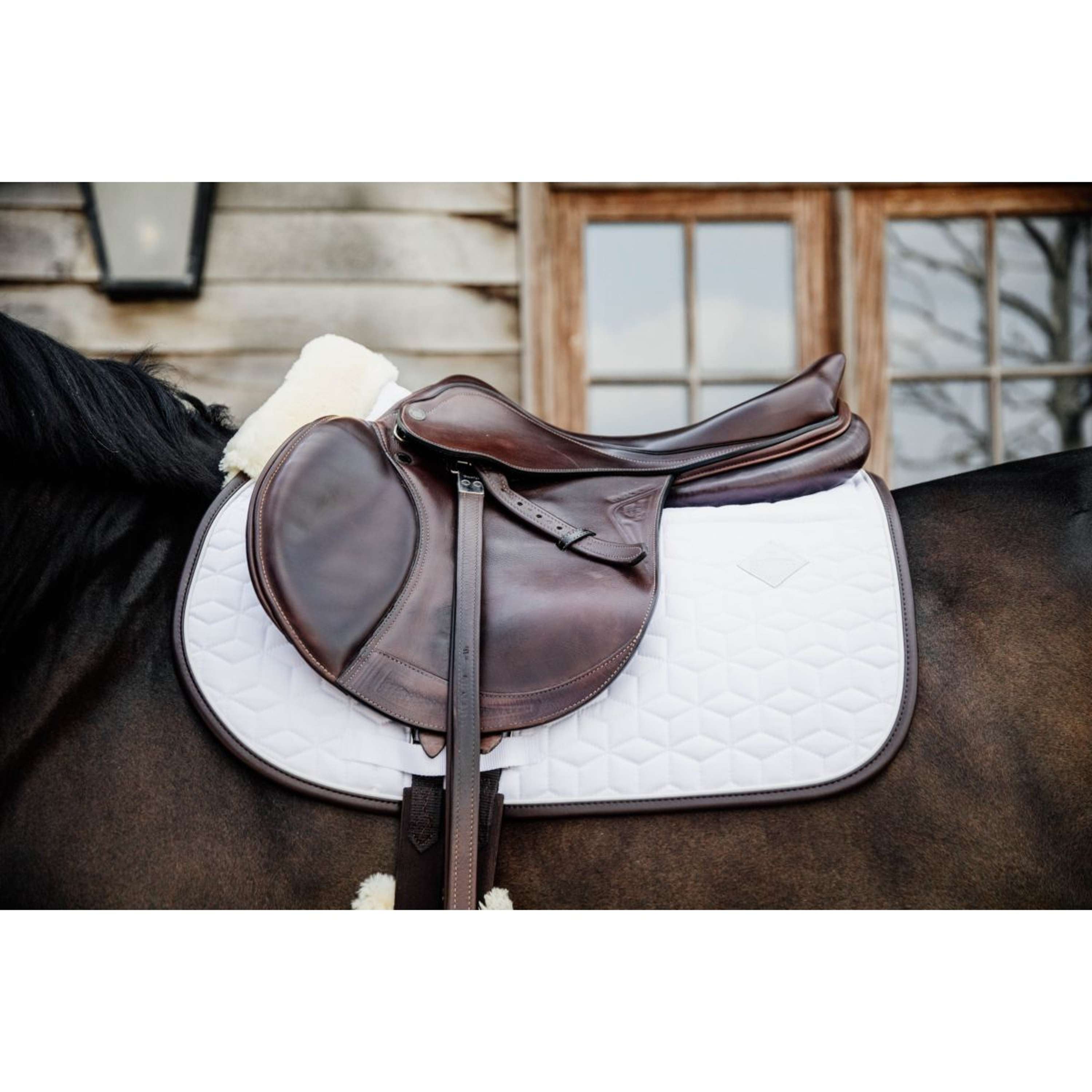 Kentucky Saddlepad Skin Friendly Jumping White