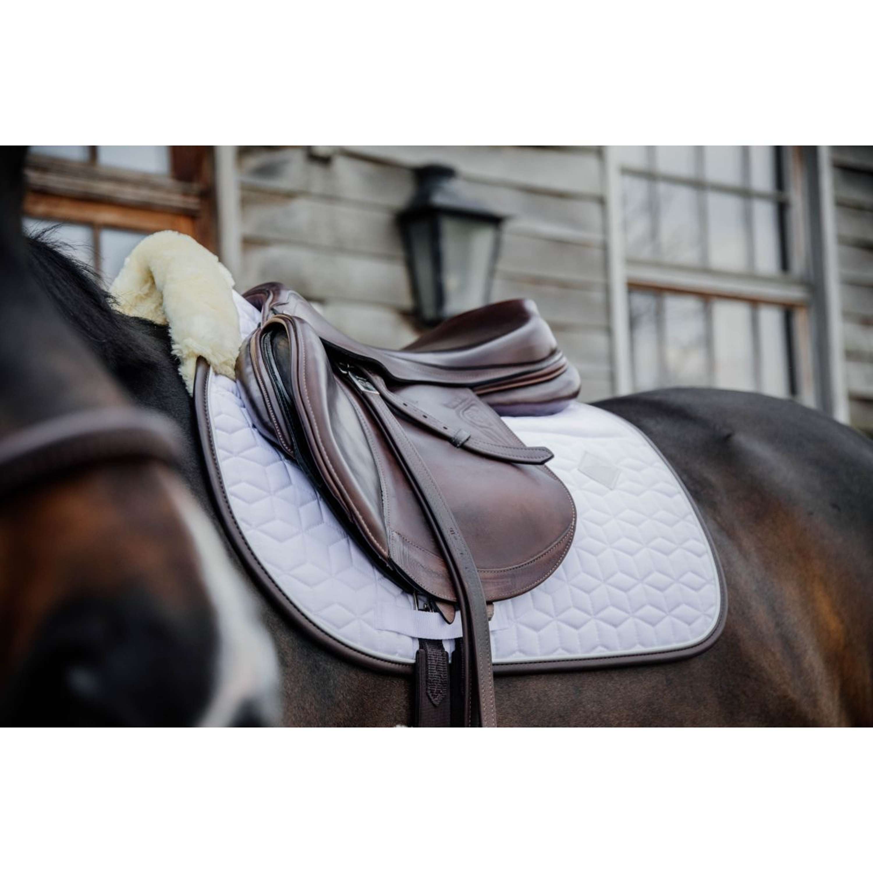 Kentucky Saddlepad Skin Friendly Jumping White