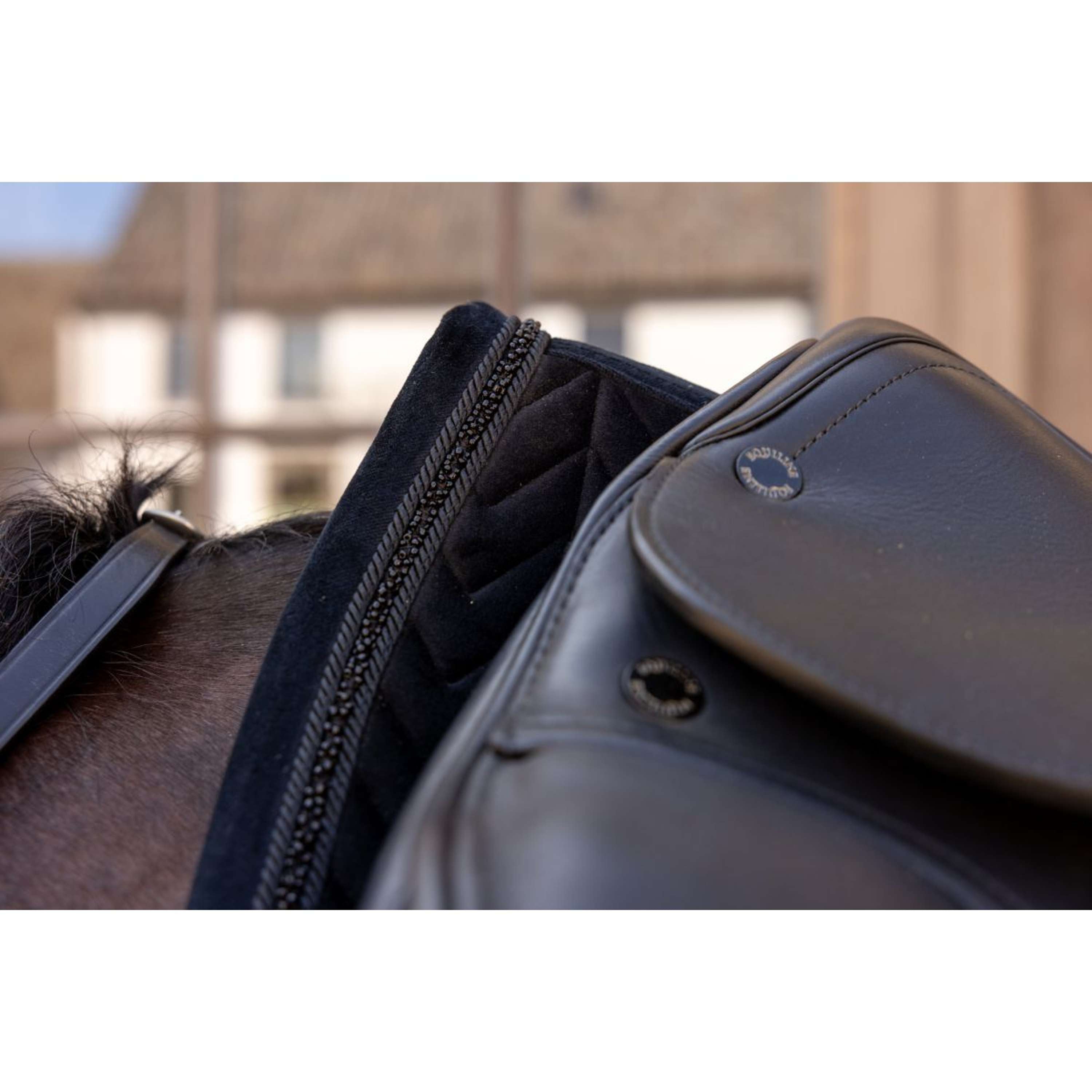 Kentucky Saddlepad Velvet Mini Pearls Dressage Black