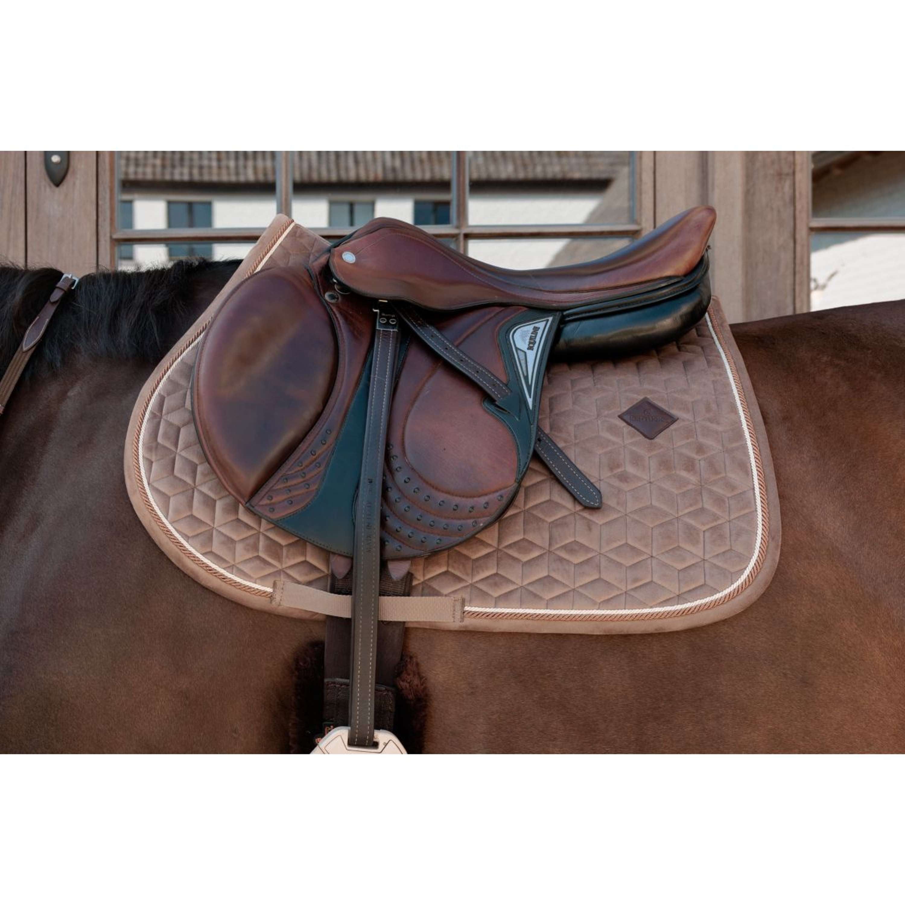 Kentucky Saddlepad Velvet Jumping Beige