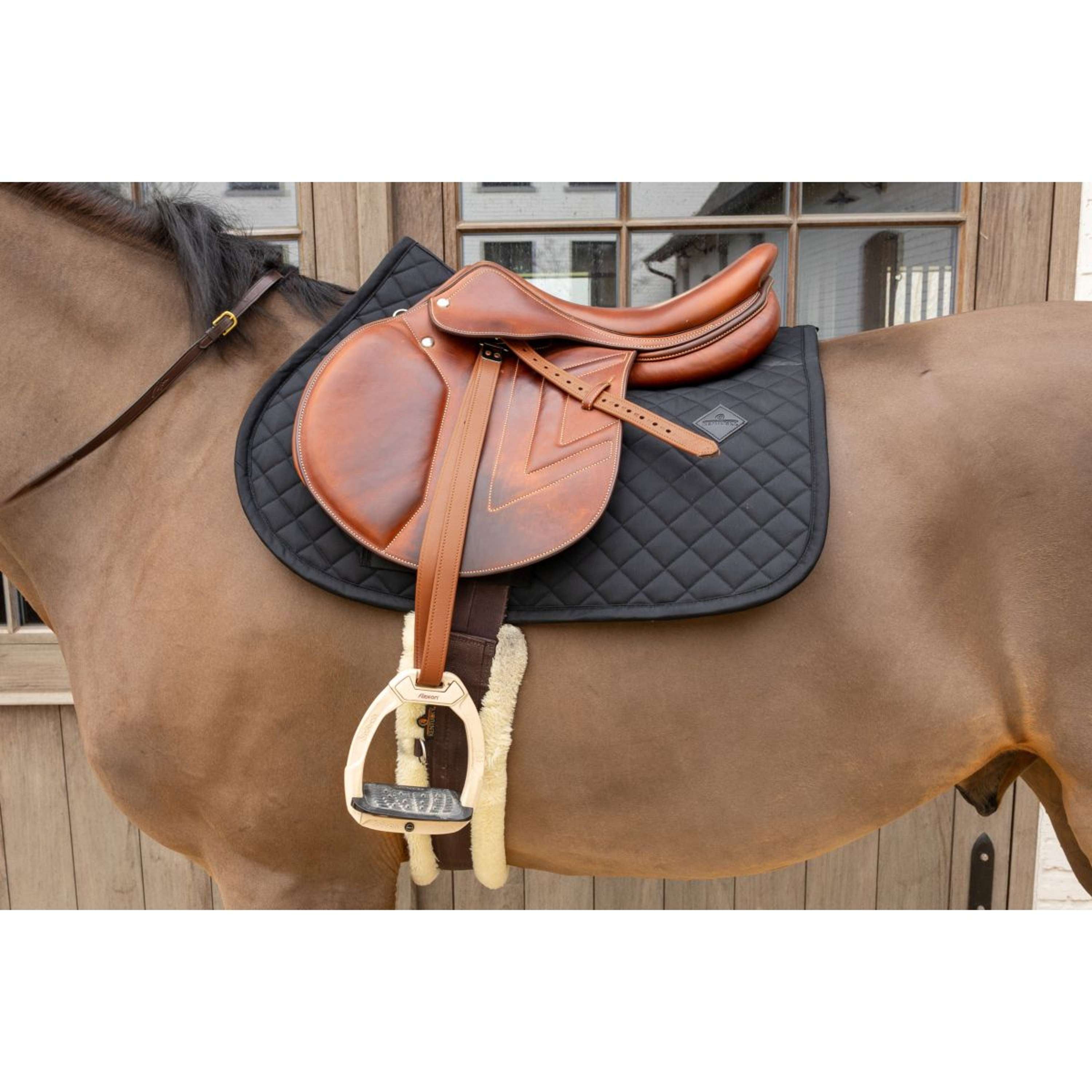Kentucky Saddlepad Skin Friendly Diamond Jumping Black