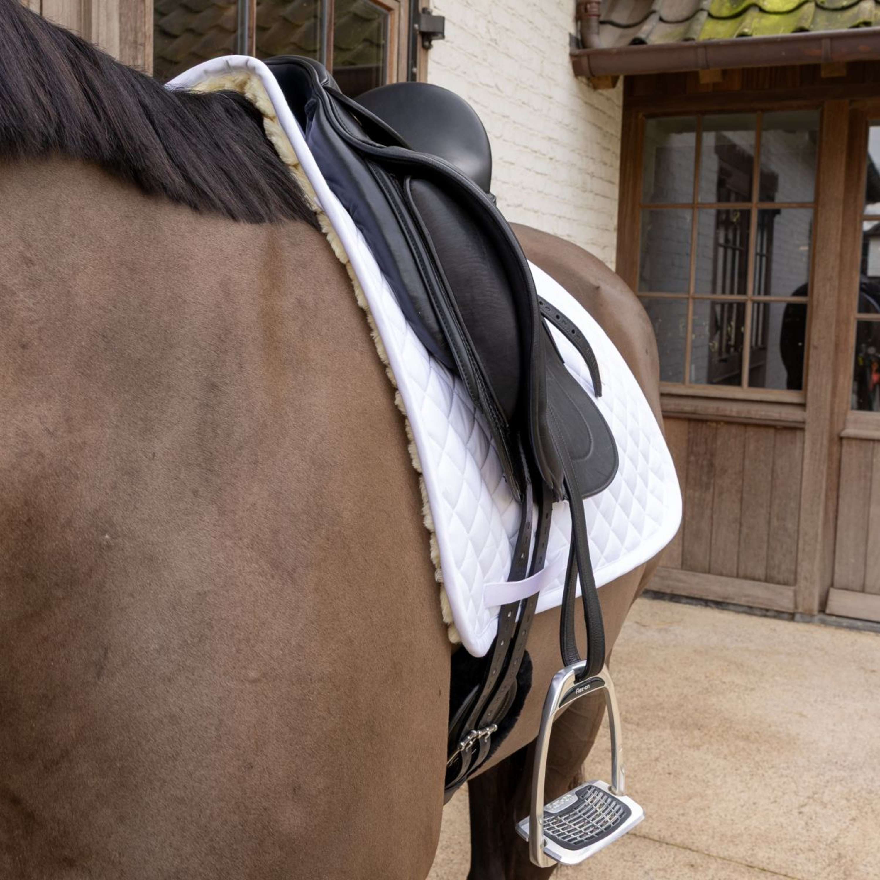 Kentucky Saddlepad Skin Friendly Diamond Dressage White