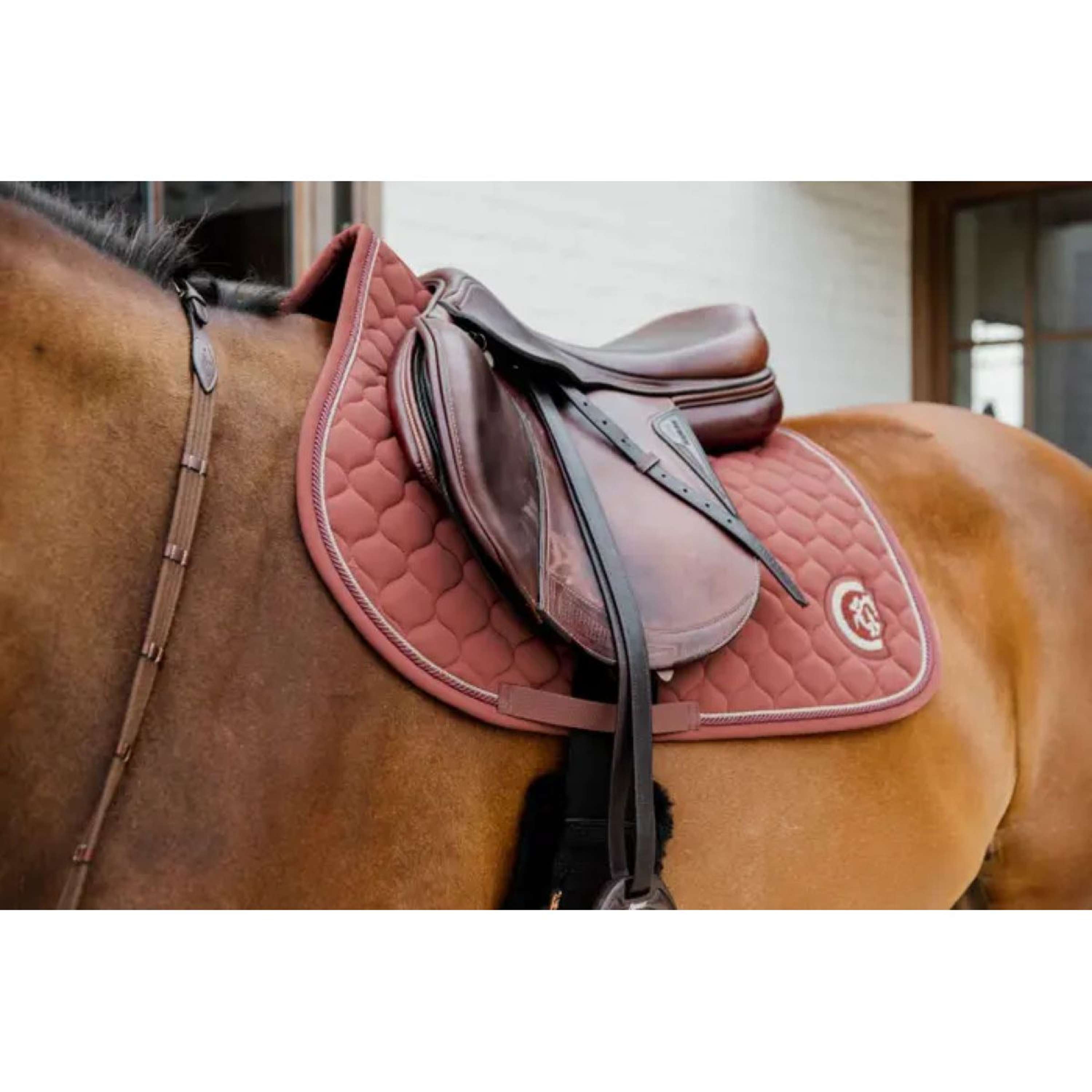 Kentucky Horsewear Saddlepad Onion Quilt 3D Logo Jumping Fuchsia
