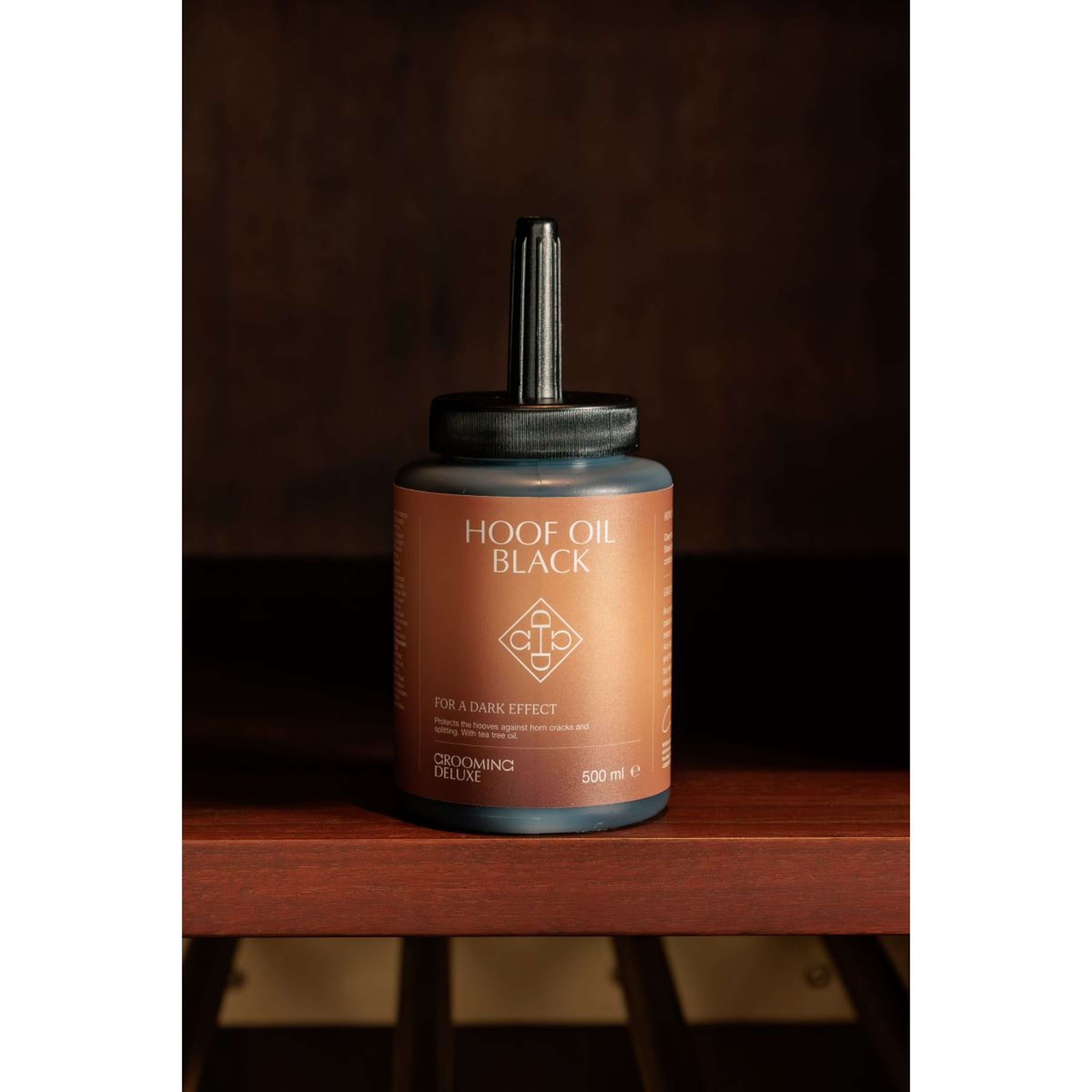 Grooming Deluxe by Kentucky Hoof Oil Shine Black