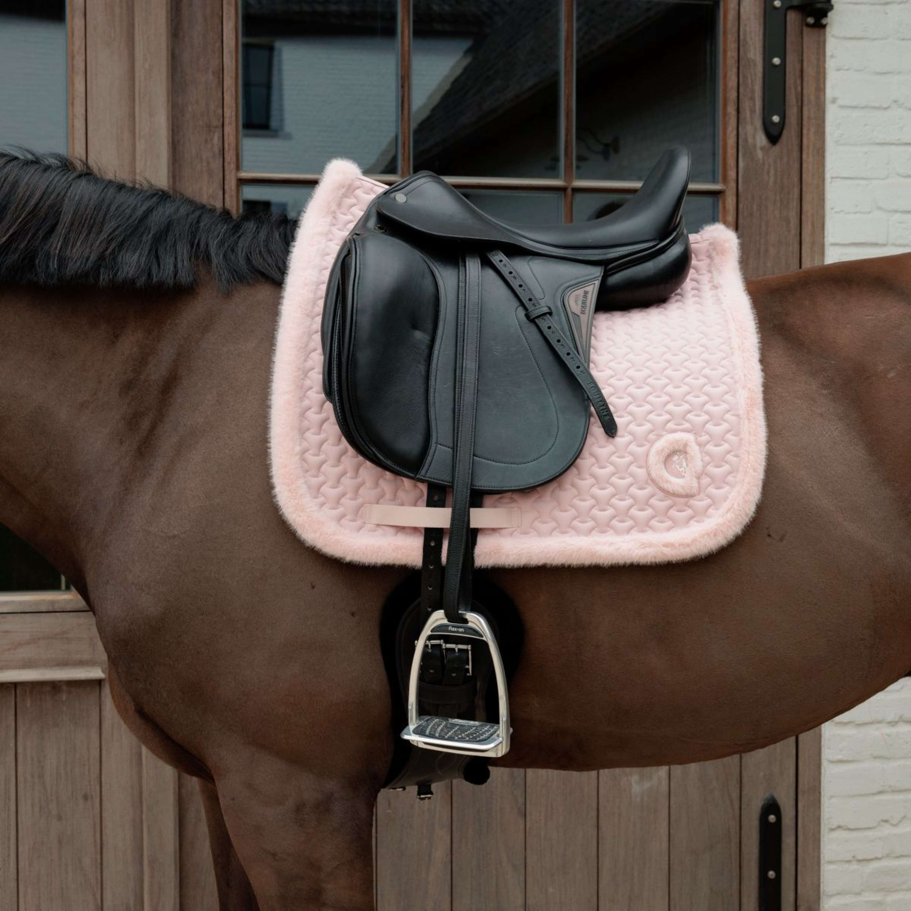 Kentucky Horsewear Saddlepad Fake Fur Onion Quilt Dressage Old Rose