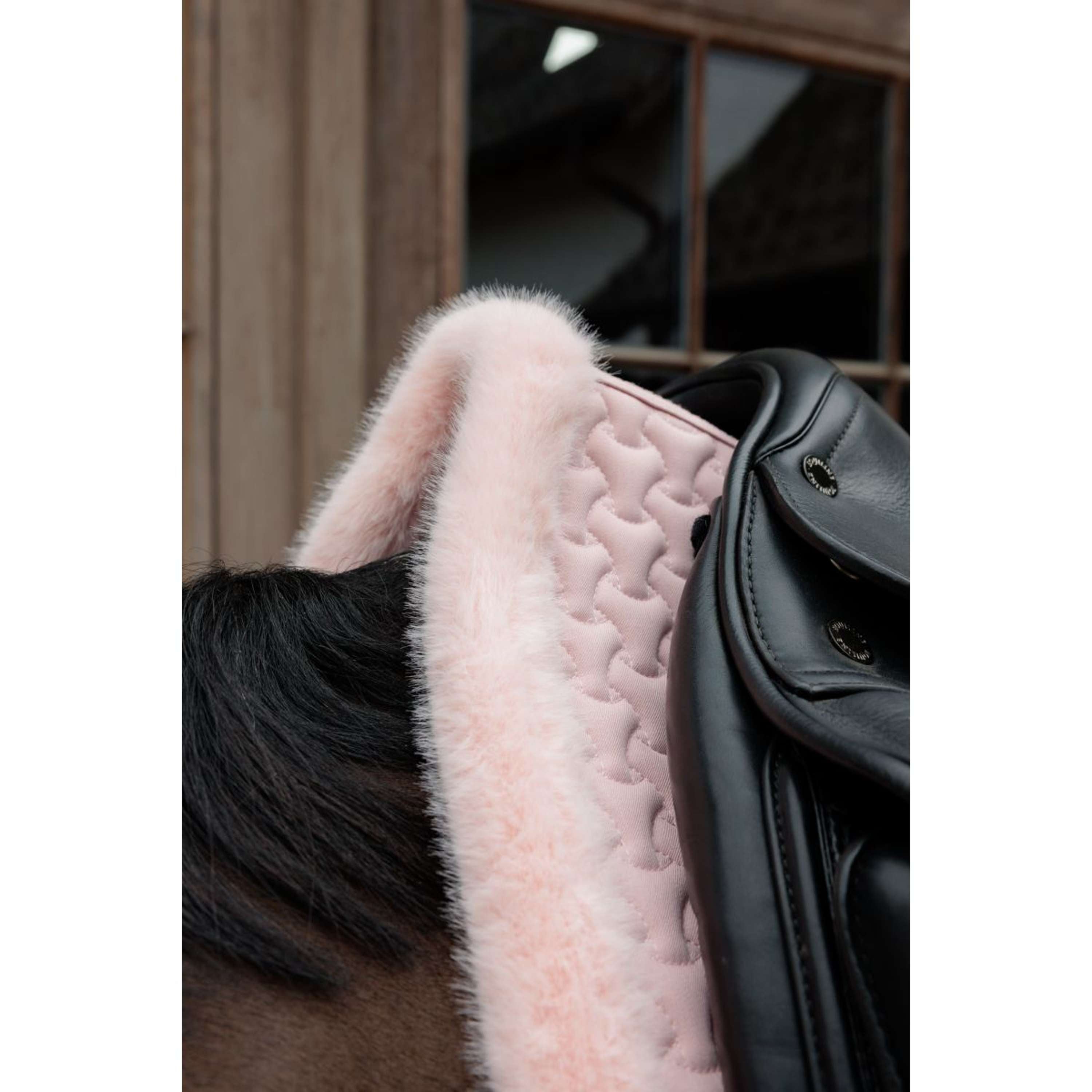 Kentucky Horsewear Saddlepad Fake Fur Onion Quilt Dressage Old Rose