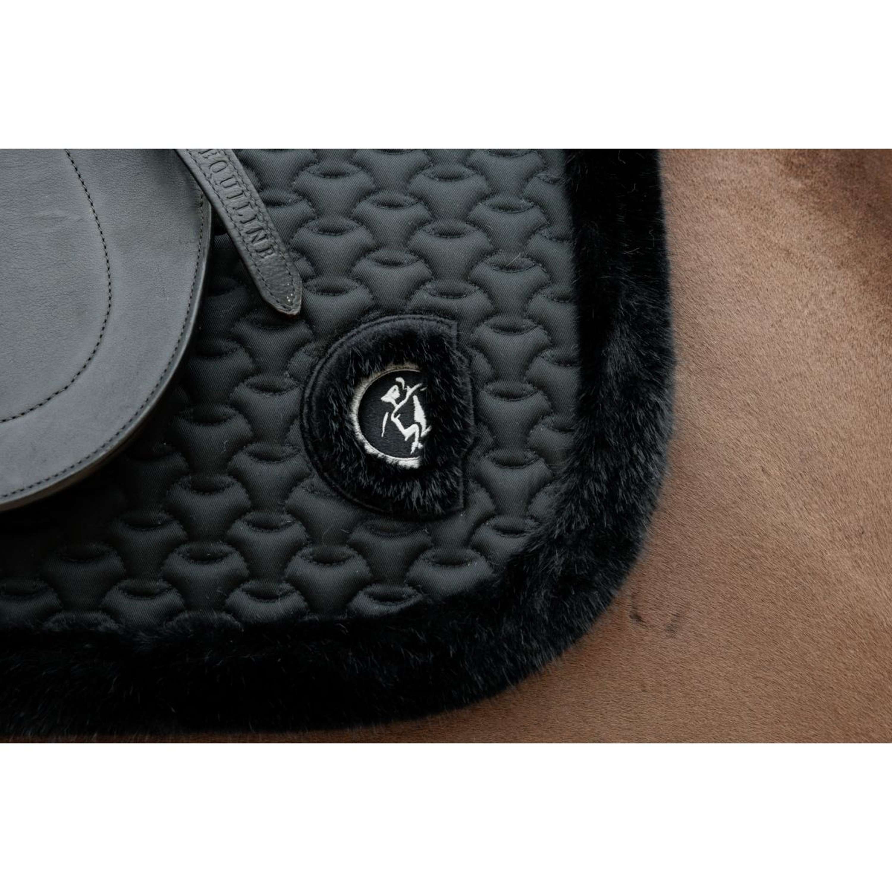 Kentucky Horsewear Saddlepad Fake Fur Onion Quilt Dressage Black