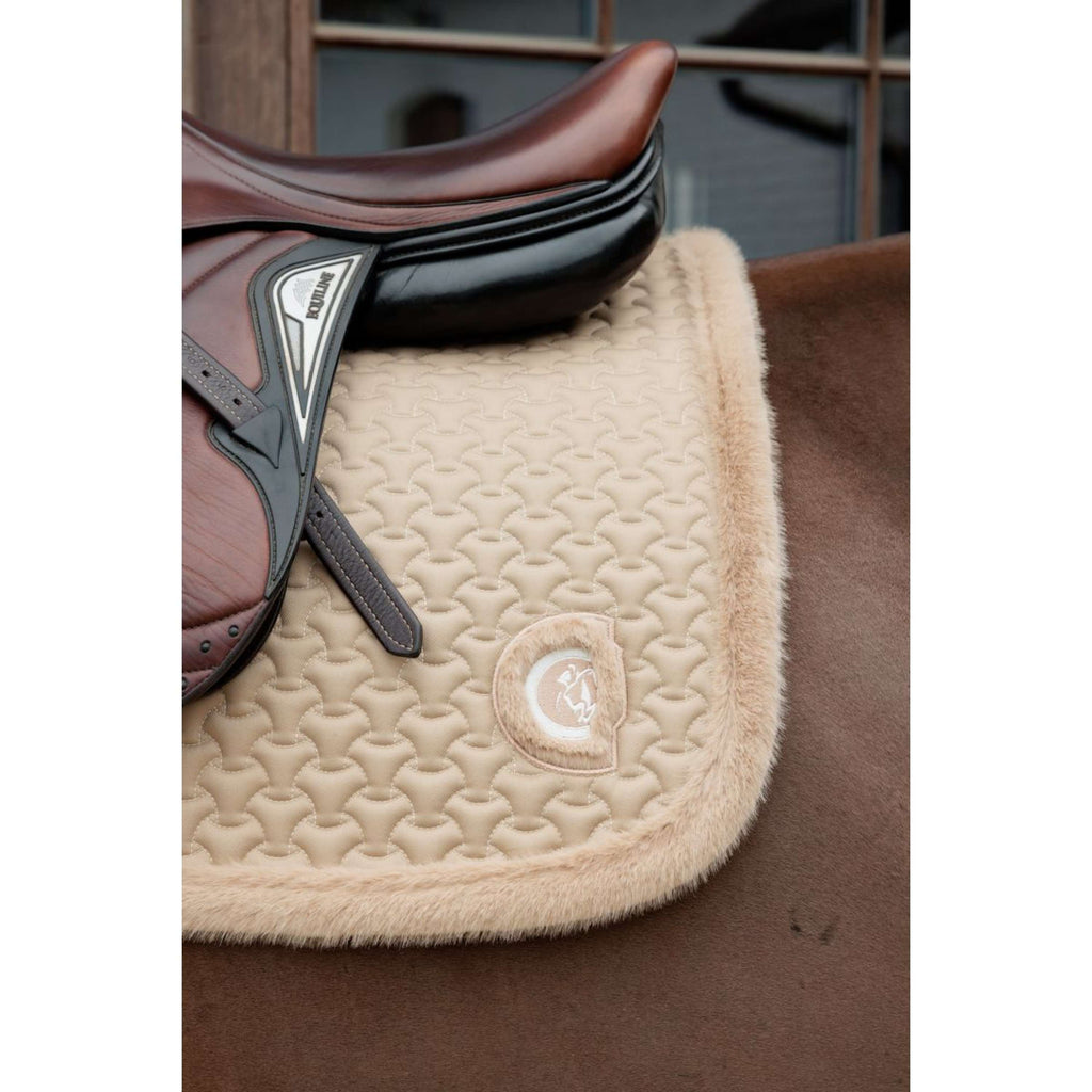 Kentucky Horsewear Saddlepad Fake Fur Onion Quilt Jumping Beige