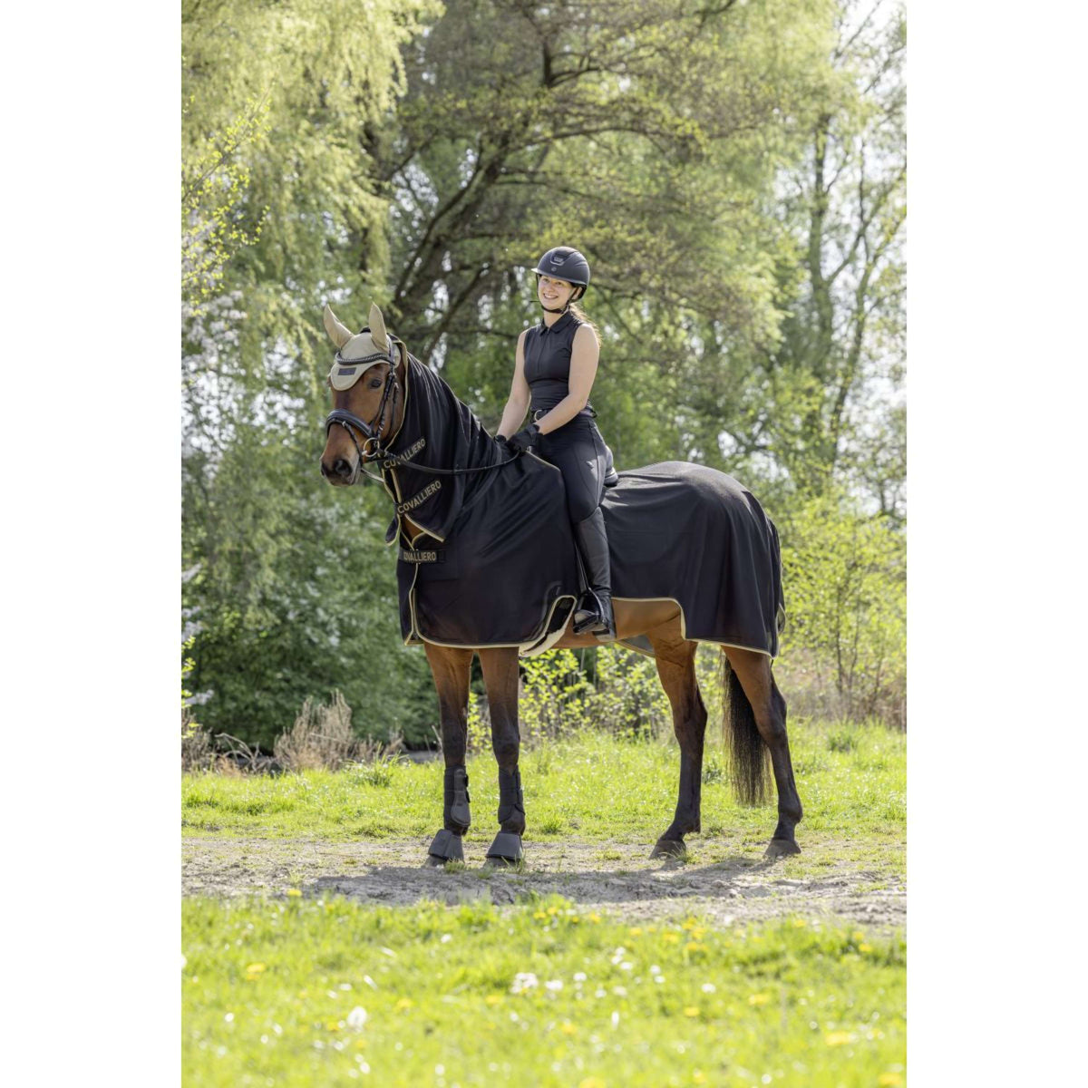 Covalliero Exercise Rug SS26 Black