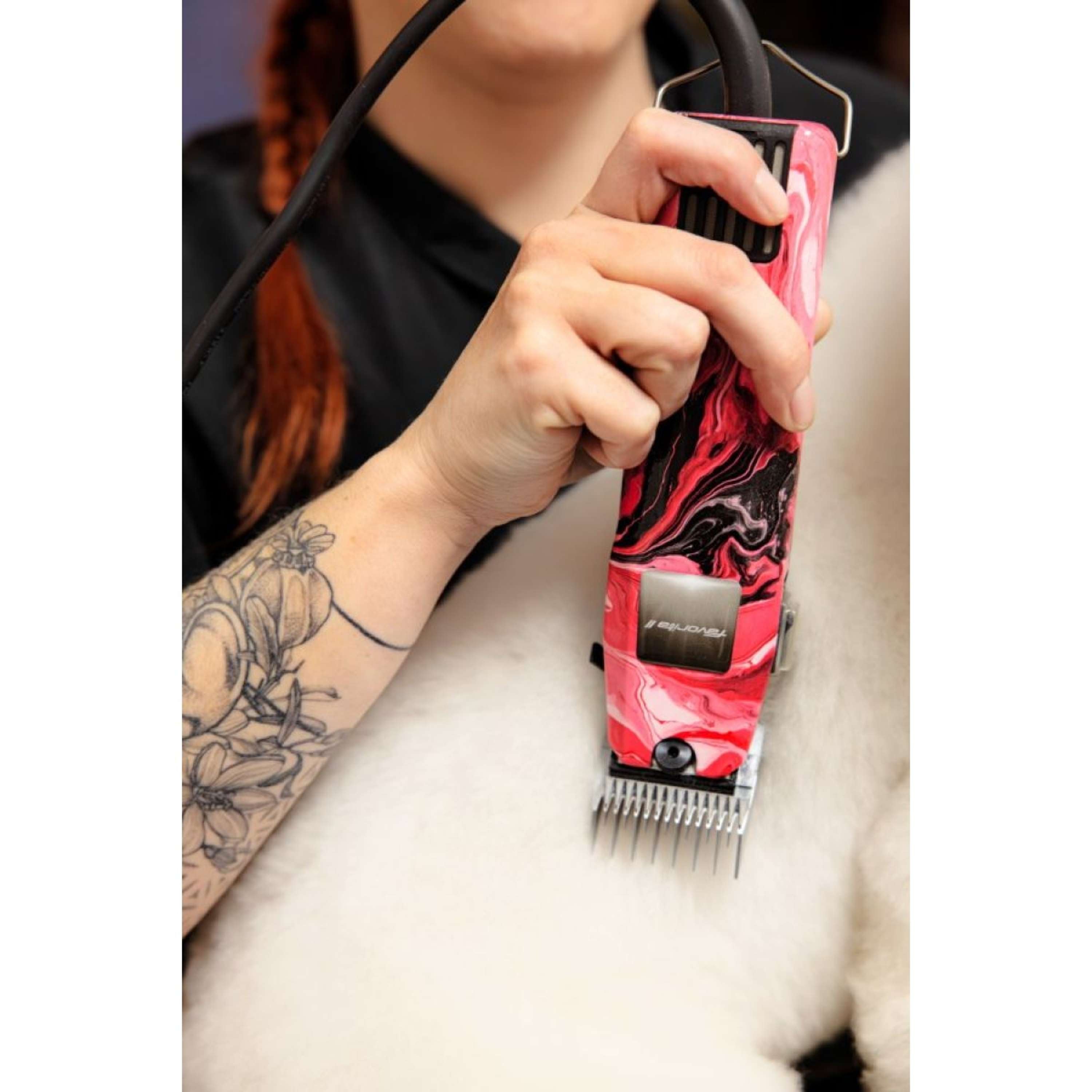 Aesculap Clippers Favorita II Pink