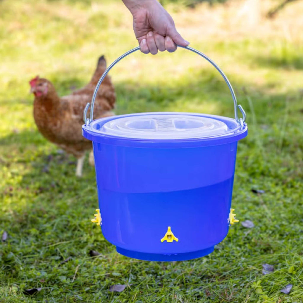 Kerbl Poultry Drinking Bucket with 4 nipple drinkers Blue