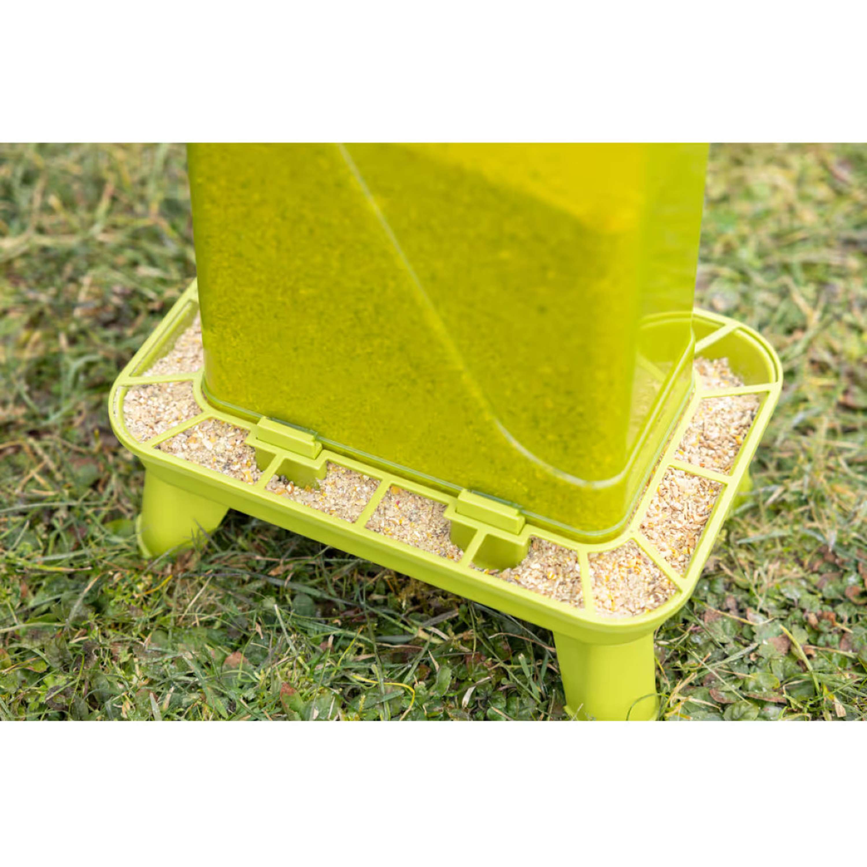 Kerbl Feeder on a Stand Green