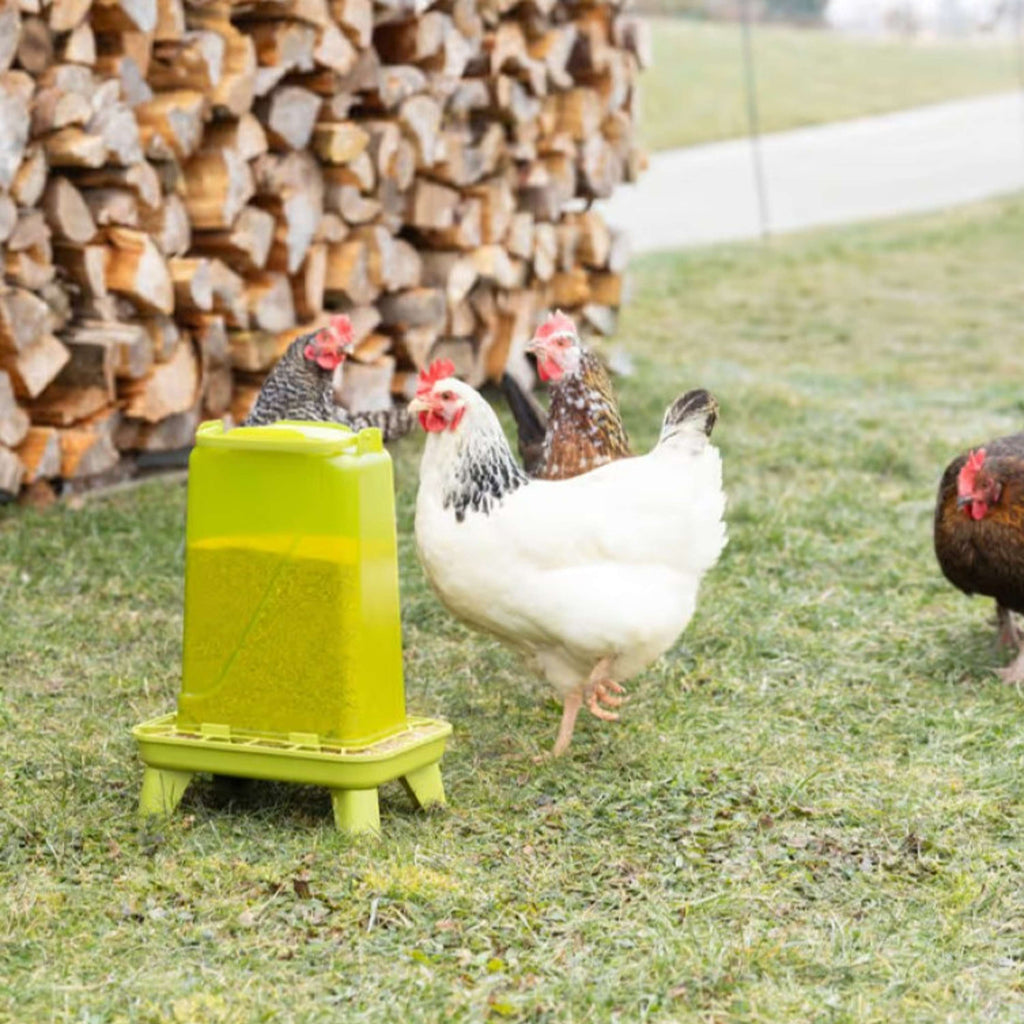 Kerbl Feeder on a Stand Green