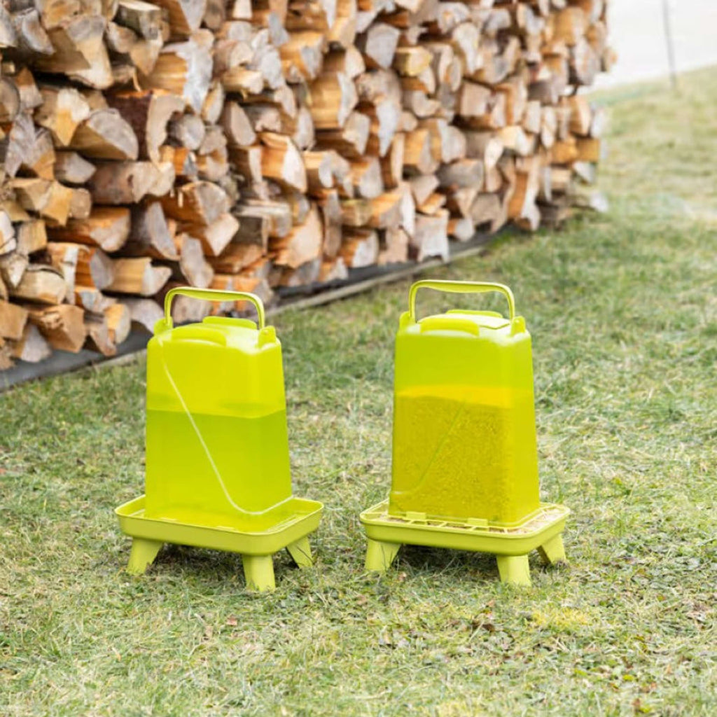 Kerbl Feeder on a Stand Green