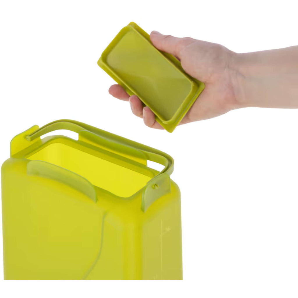 Kerbl Feeder on a Stand Green