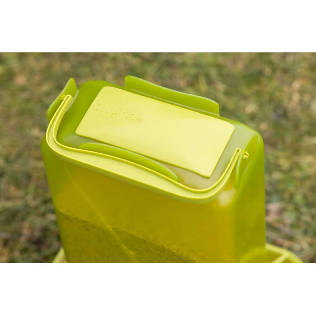 Kerbl Feeder on a Stand Green