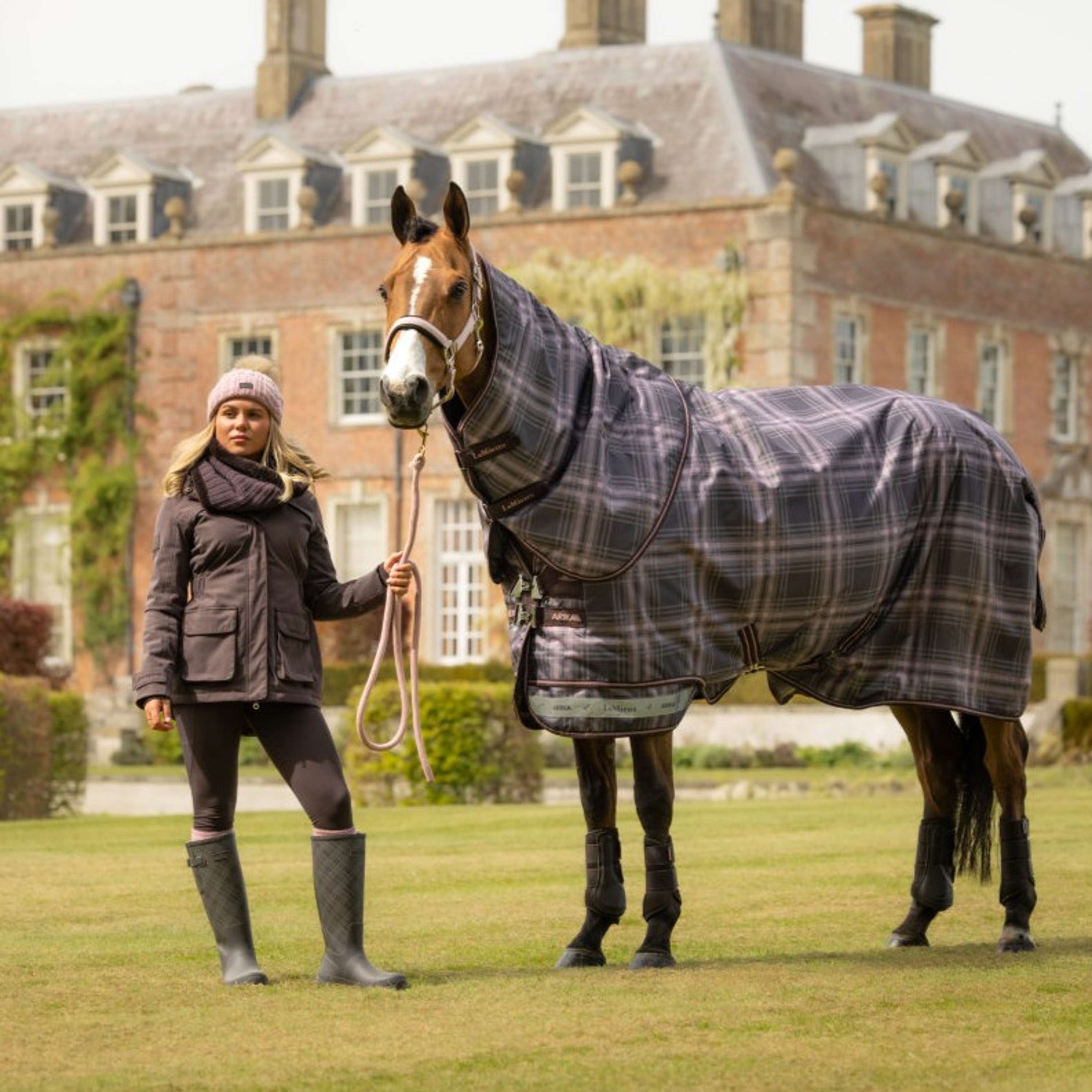 LeMieux Winter Rug Arika Heritage Check 100g Cocoa