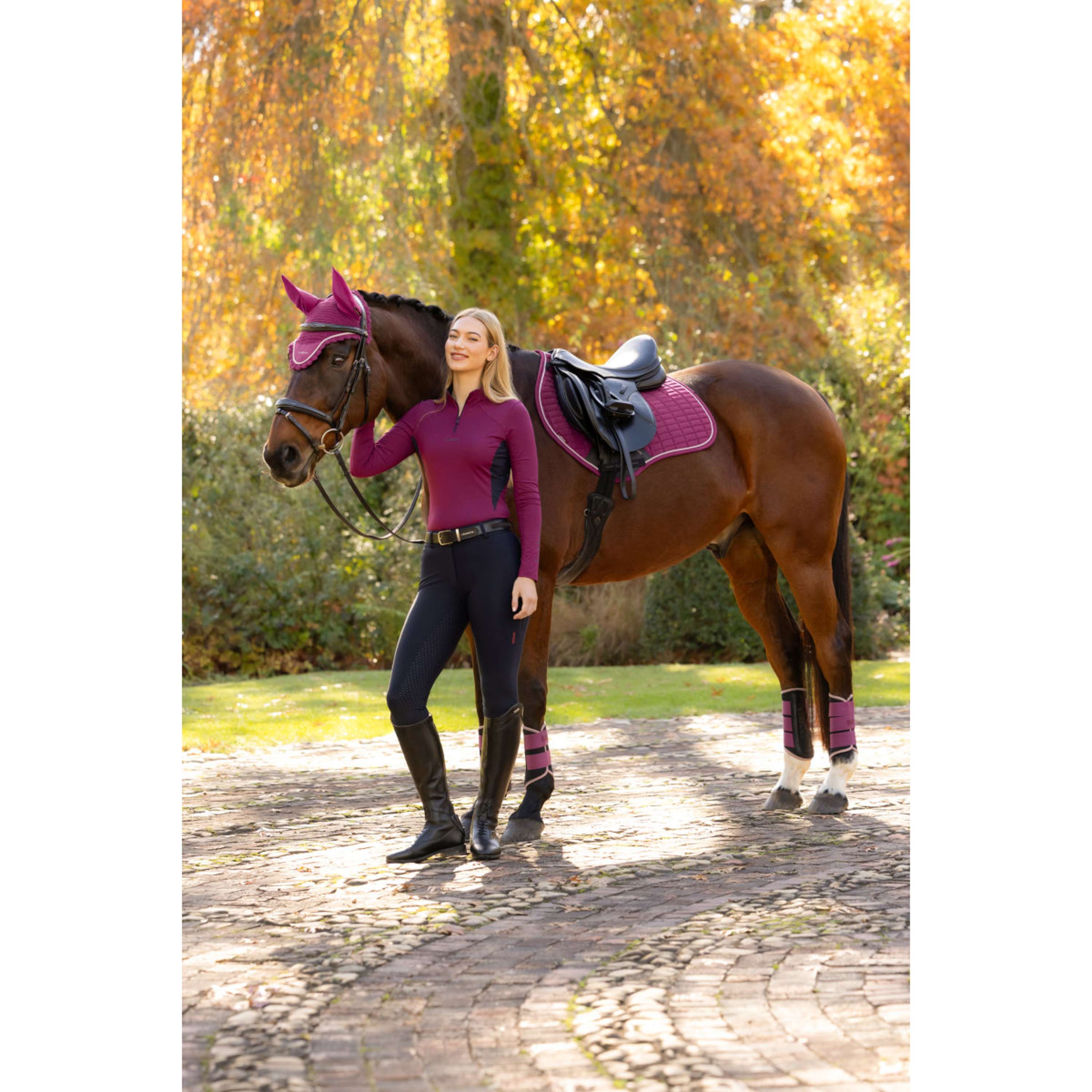 LeMieux Saddlepad Suede Close Contact Square Jumping Blackberry