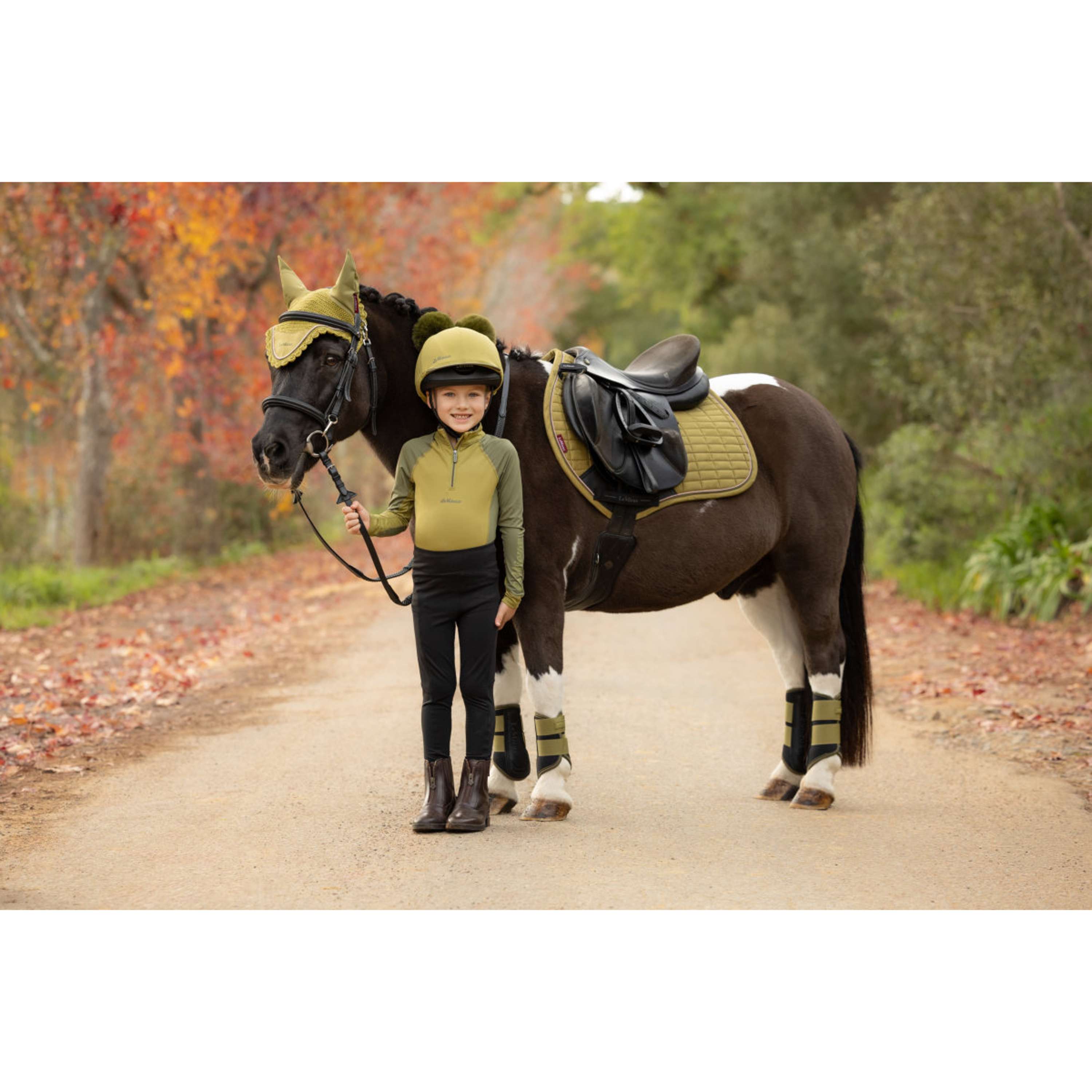 LeMieux Saddlepad Suede Close Contact Square Jumping Gooseberry