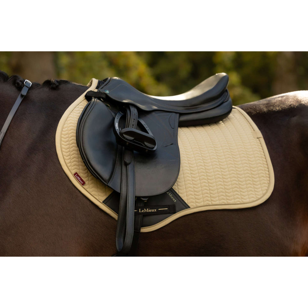 LeMieux Saddlepad Essence Close Contact Square Jumping Pear