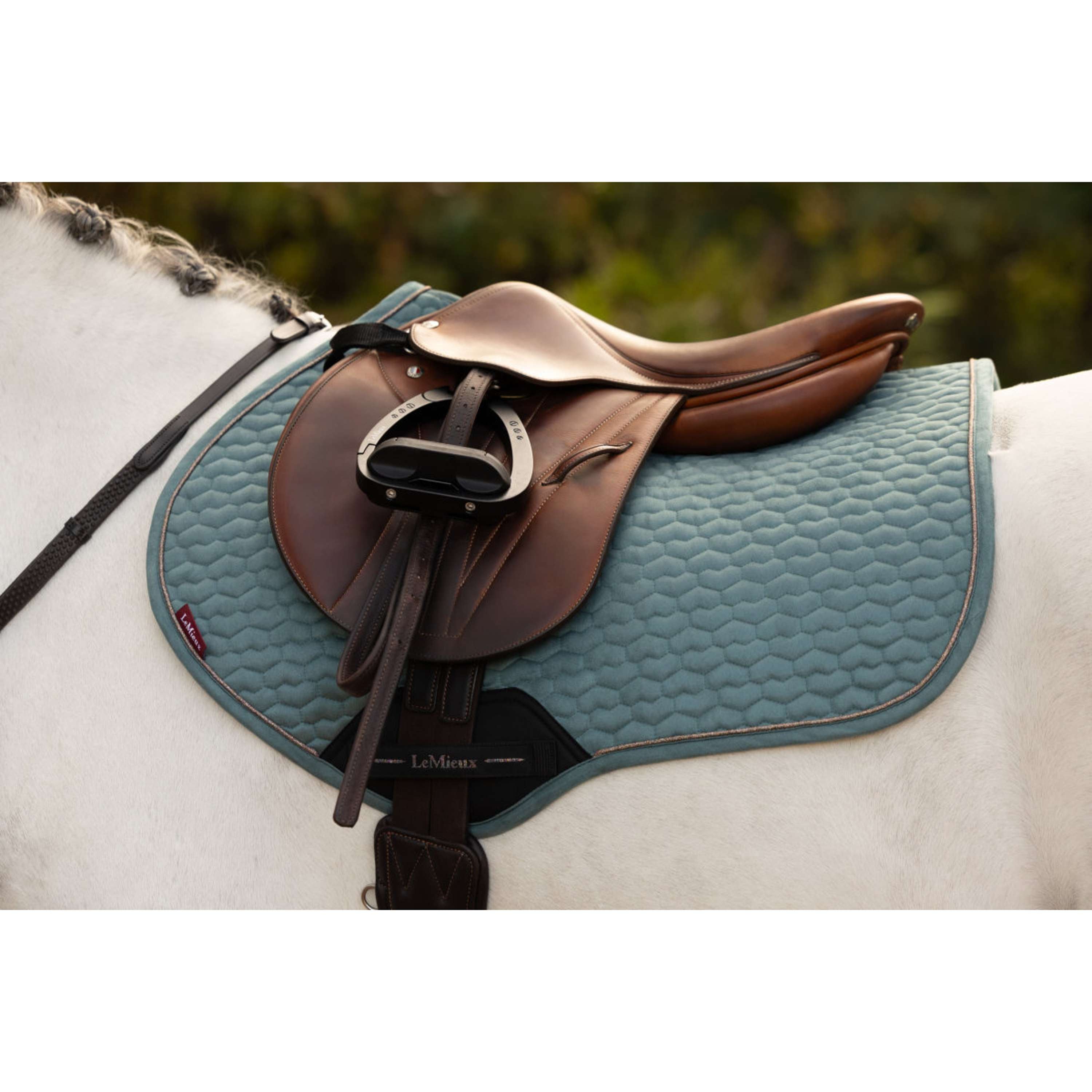 LeMieux Saddlepad Suede Square Jumping Aloe