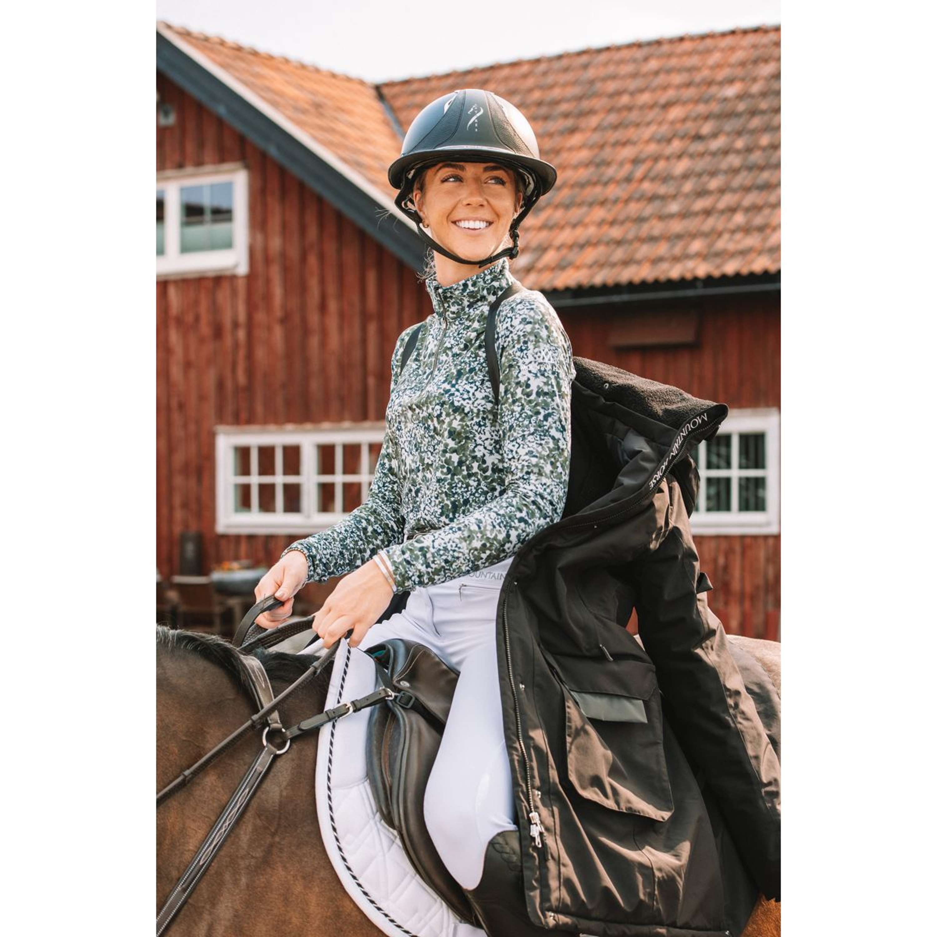 Mountain Horse Long Coat Saga Onyx Black