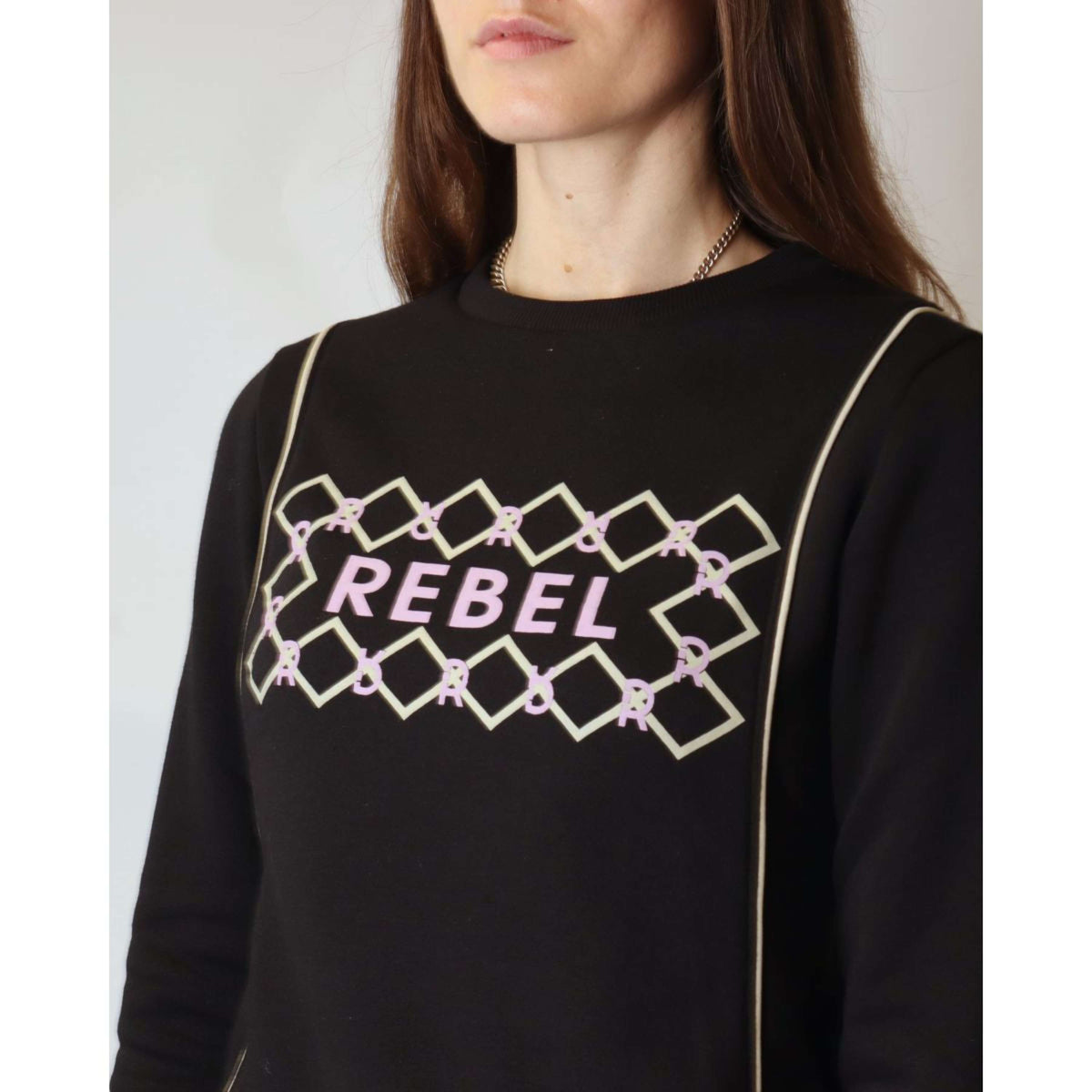 Rebel Sweater AO Printed Black