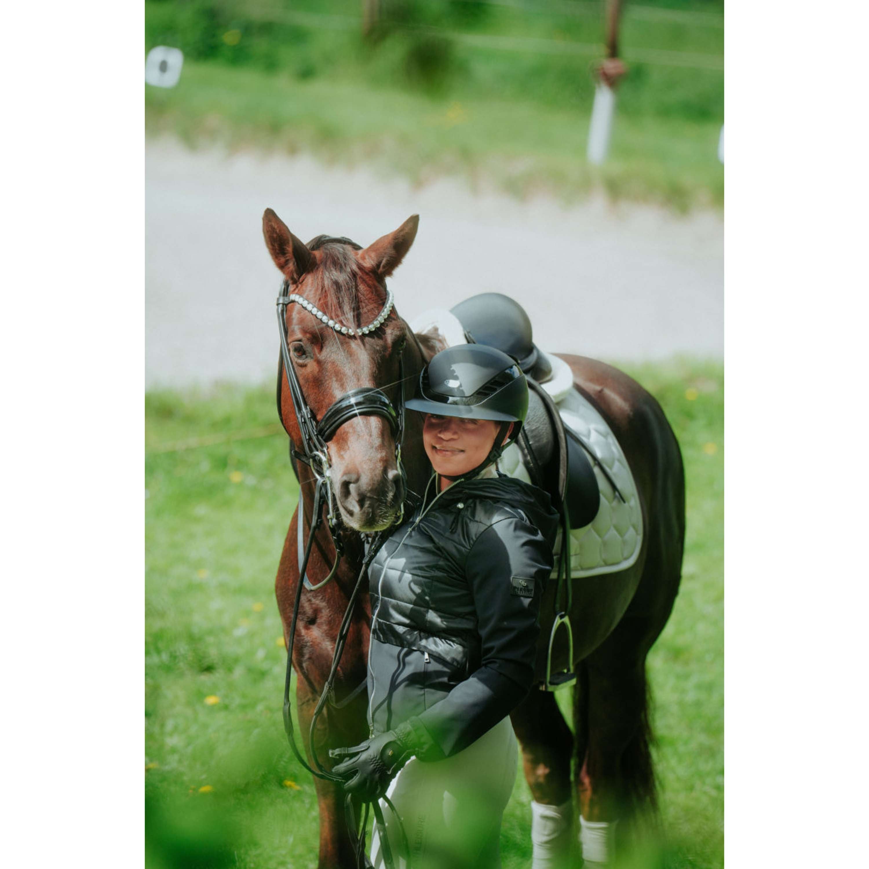 Pikeur Cap AirLuxe Pure Long Visor Black