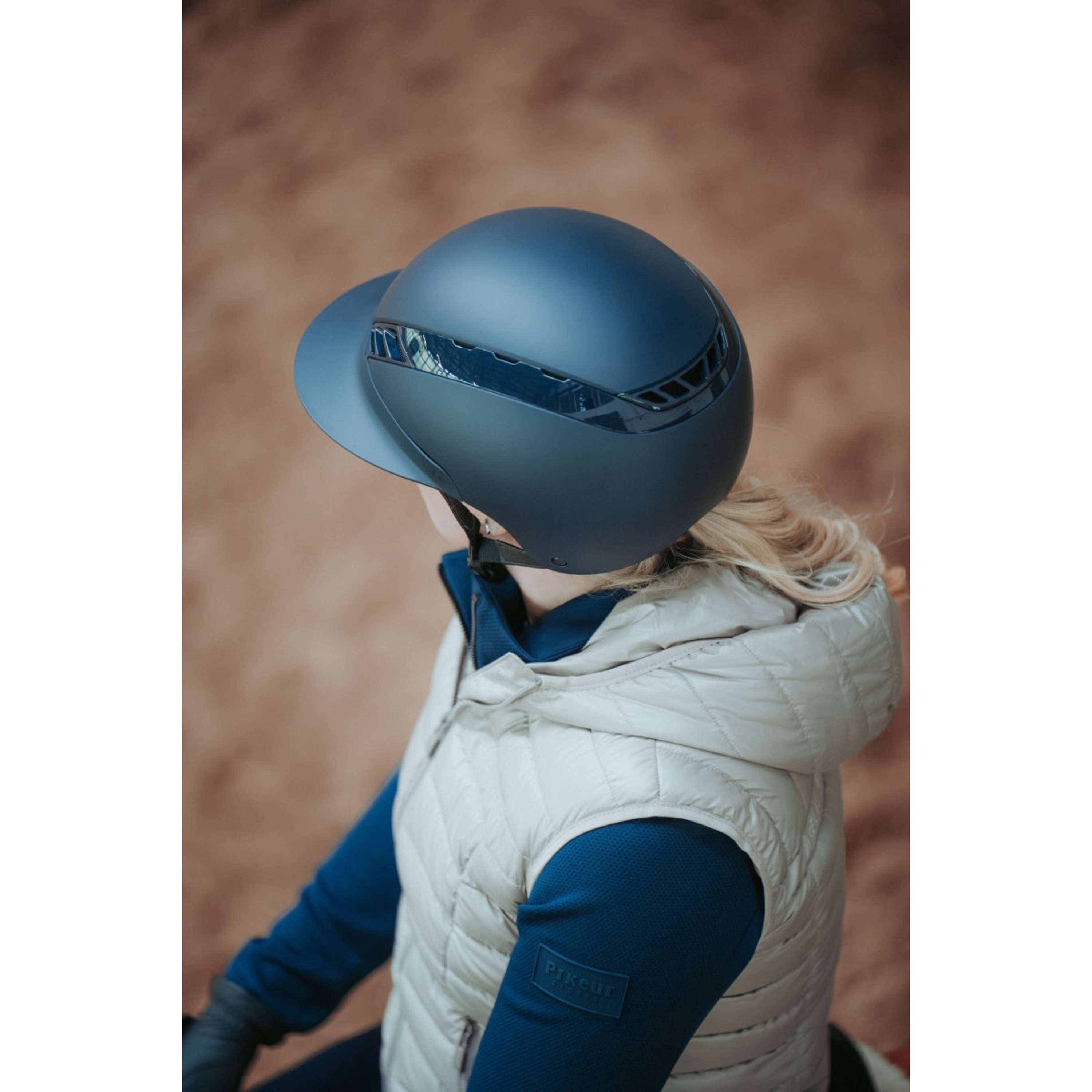 Pikeur Cap AirLuxe Pure Long Visor Midnight Blue