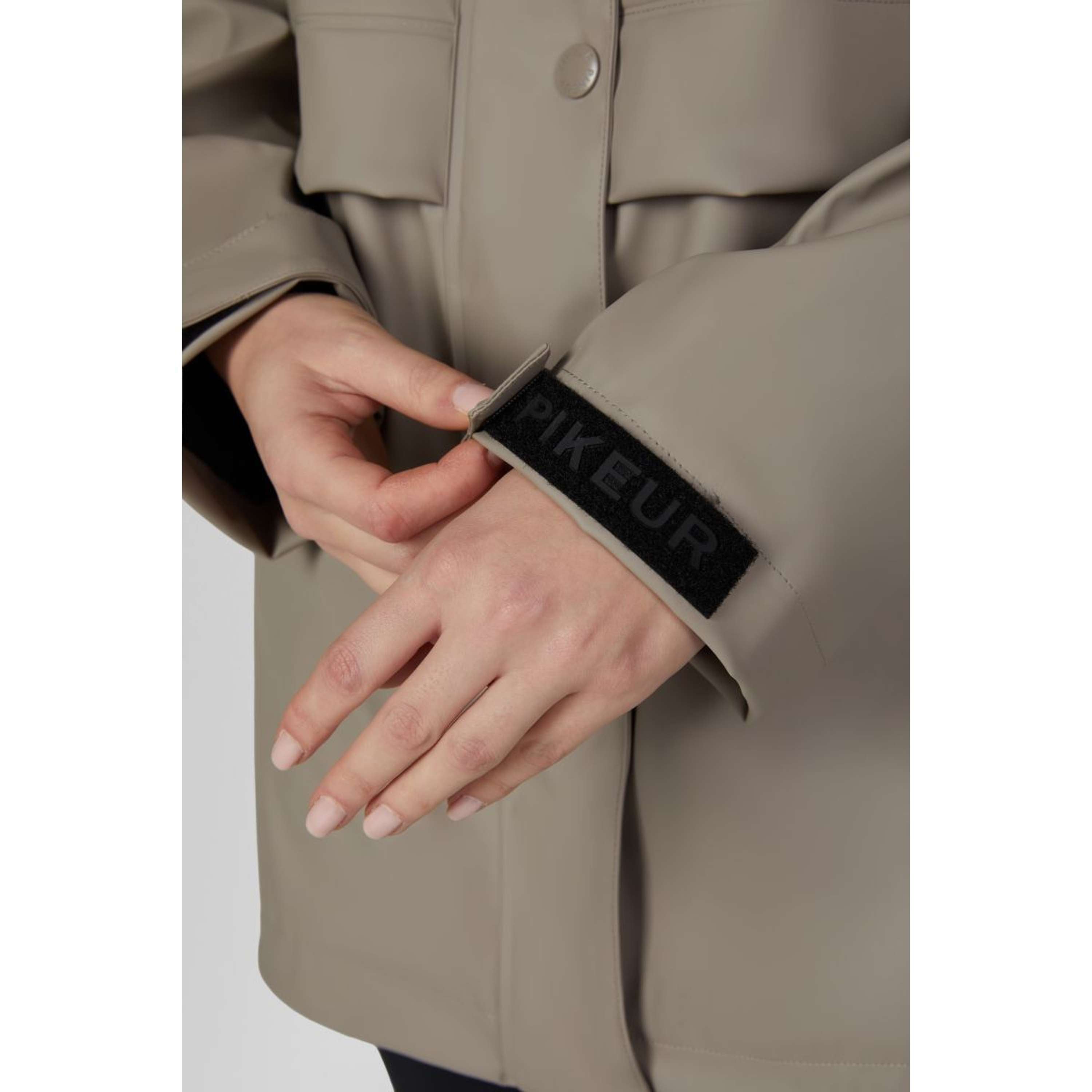 Pikeur Rain Coat Cape Athleisure AW26 Mocha Cream