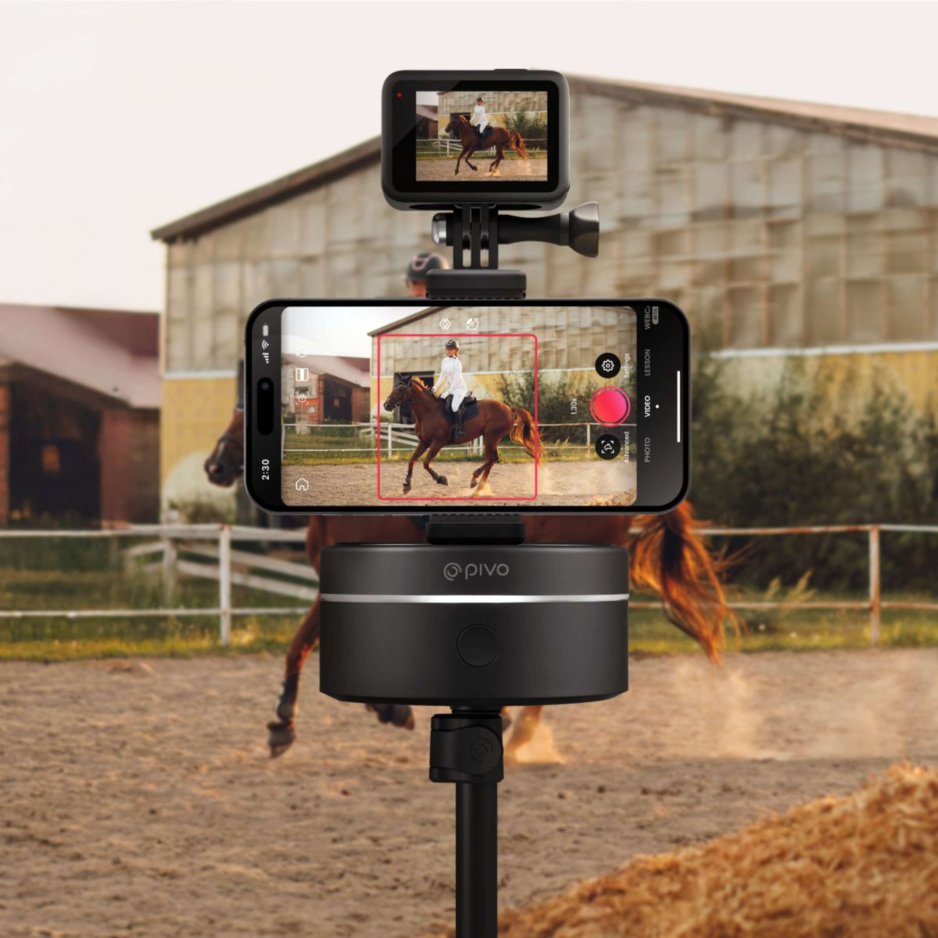 Pivo Action Mount Black