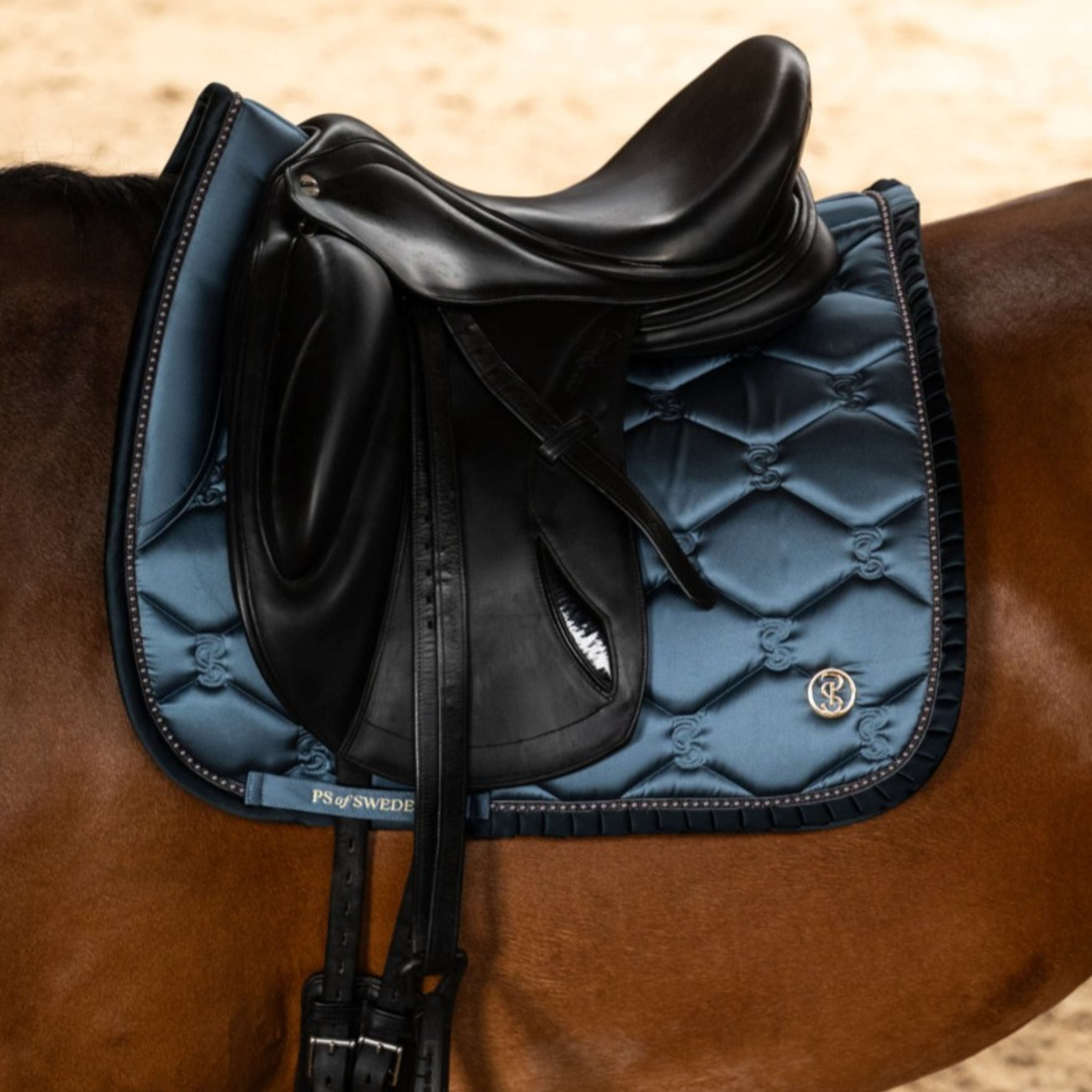 PS of Sweden Saddlepad Ruffle Pearl Dressage Shadow Blue