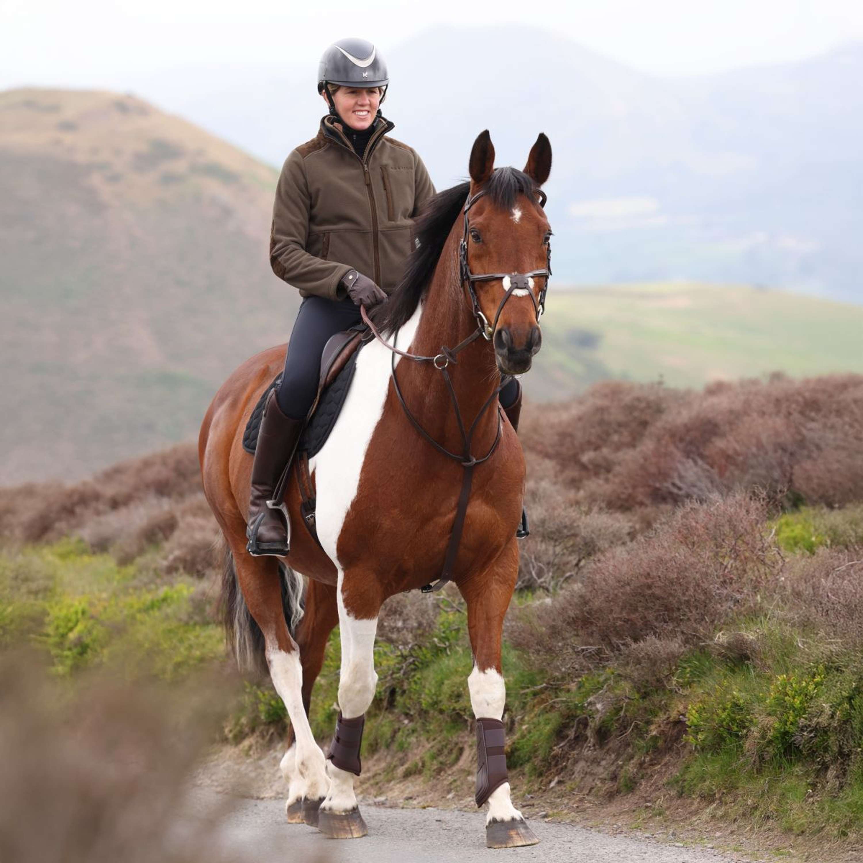 Aubrion by Shires Zip-Hoodie Heritage Fleece Dark Olive
