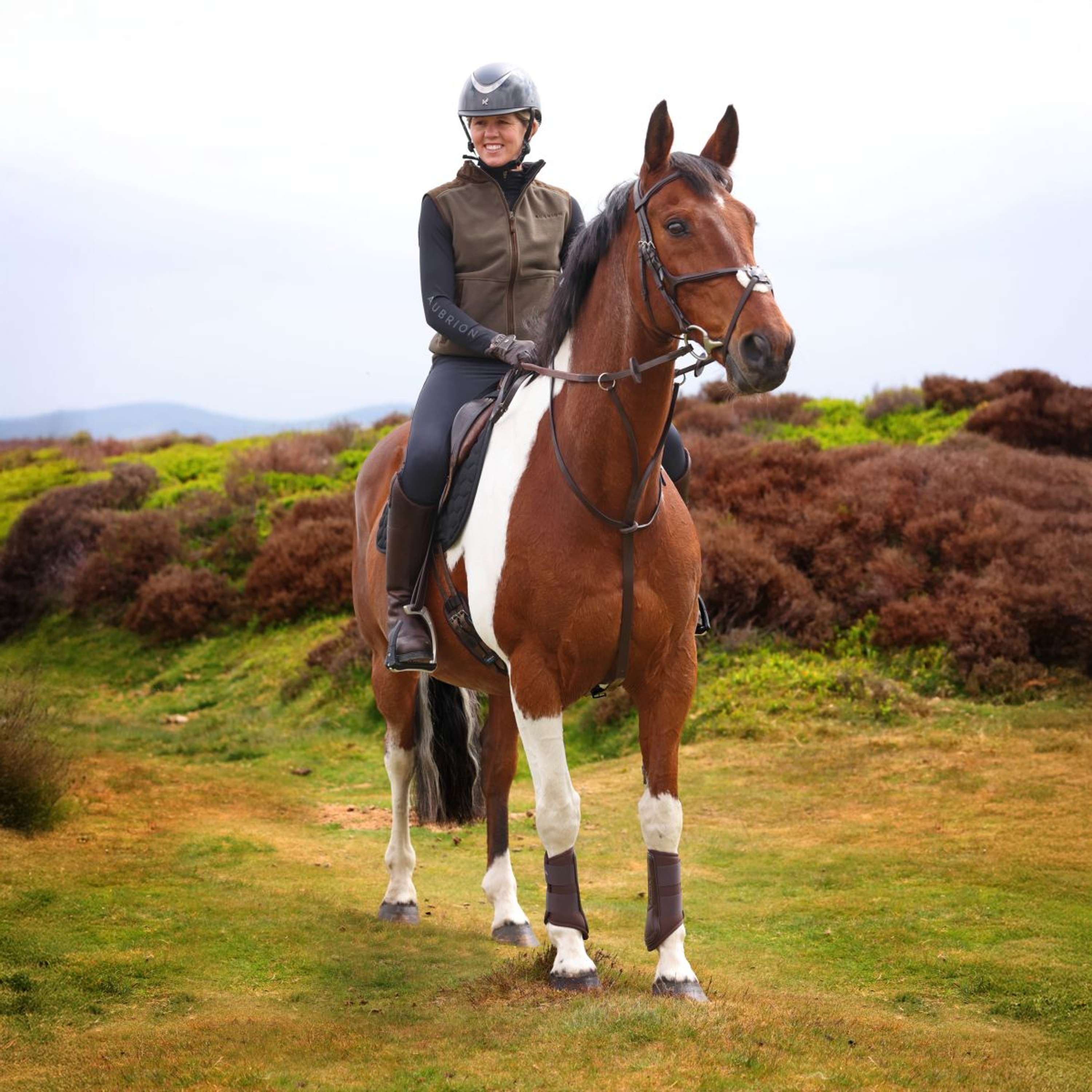 Aubrion by Shires Bodywarmer Heritage Fleece Dark Olive