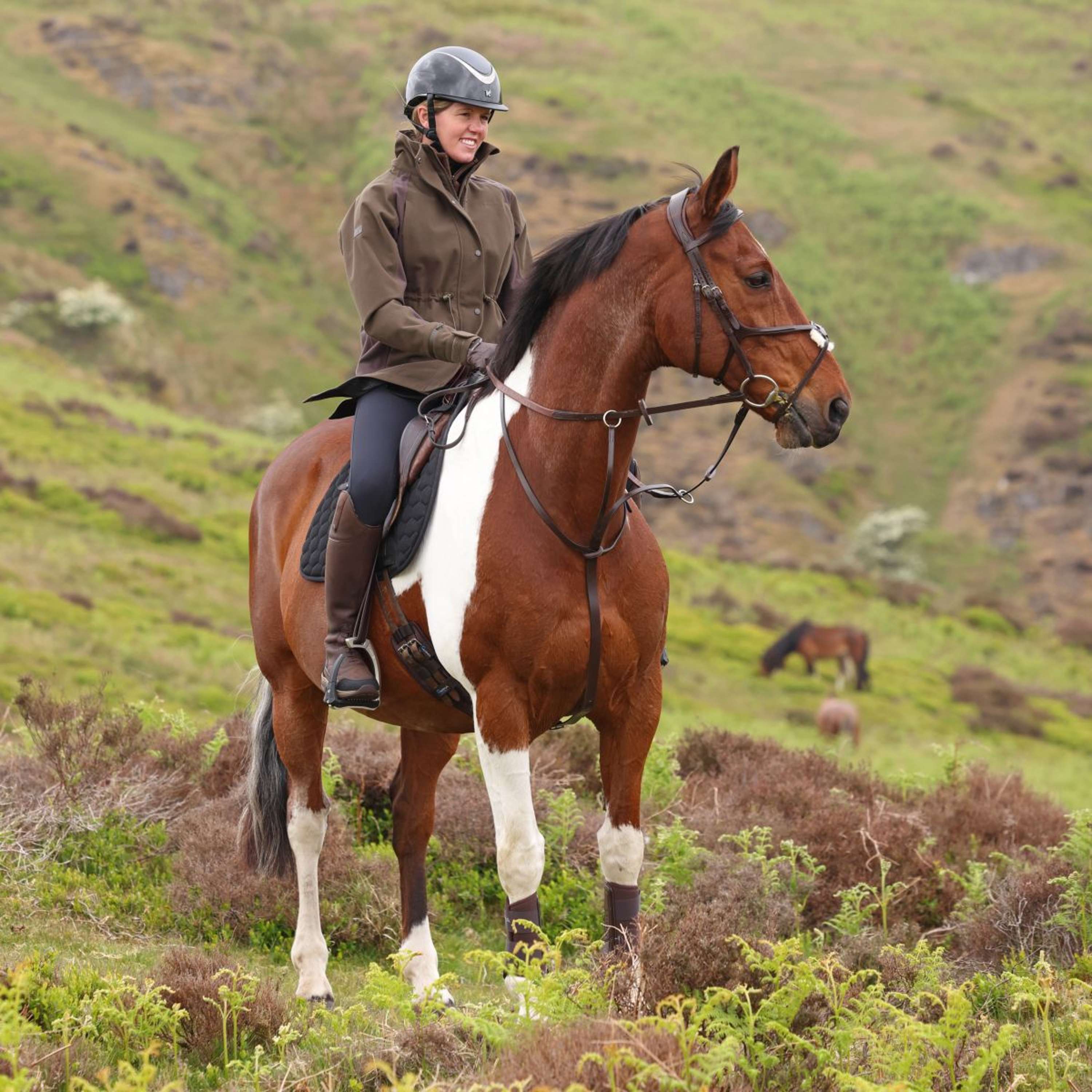 Aubrion by Shires Jacket Heritage Dark Olive