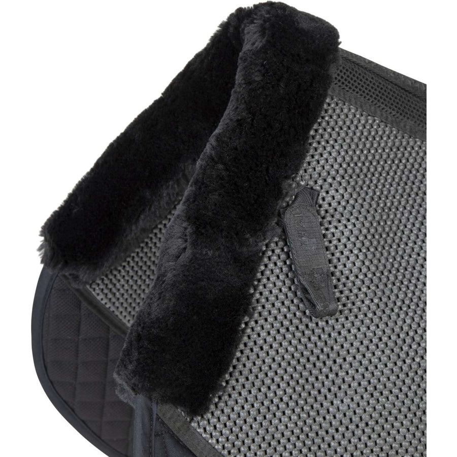 Arma by Shires Saddlepad Soft Grip Jumping Black